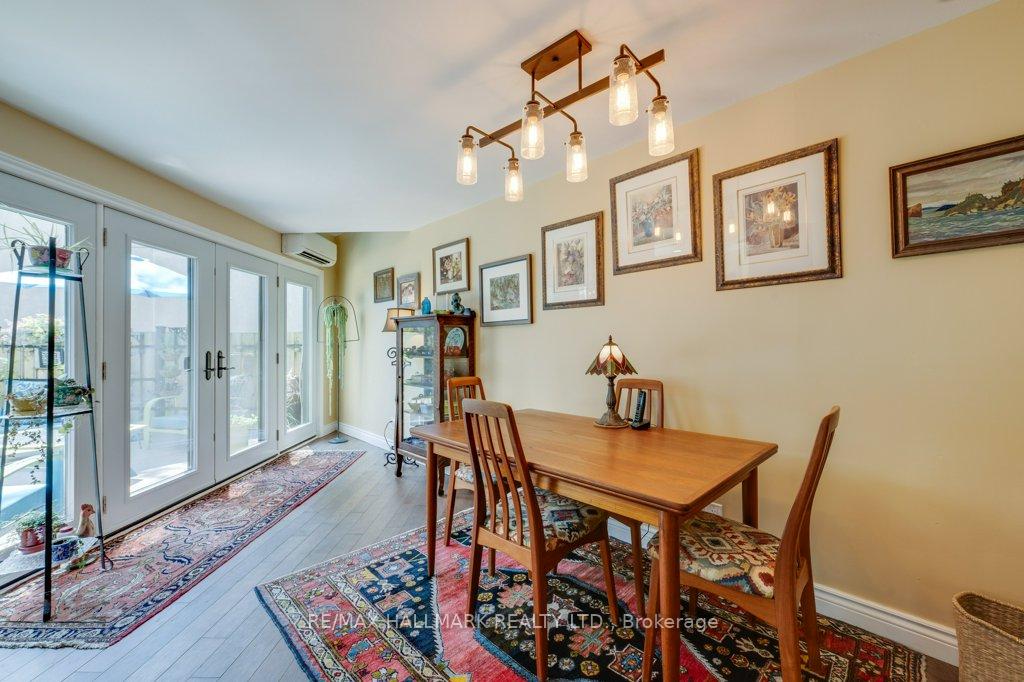 2 Bedrooms Condo at 2366 Queen, Toronto For sale