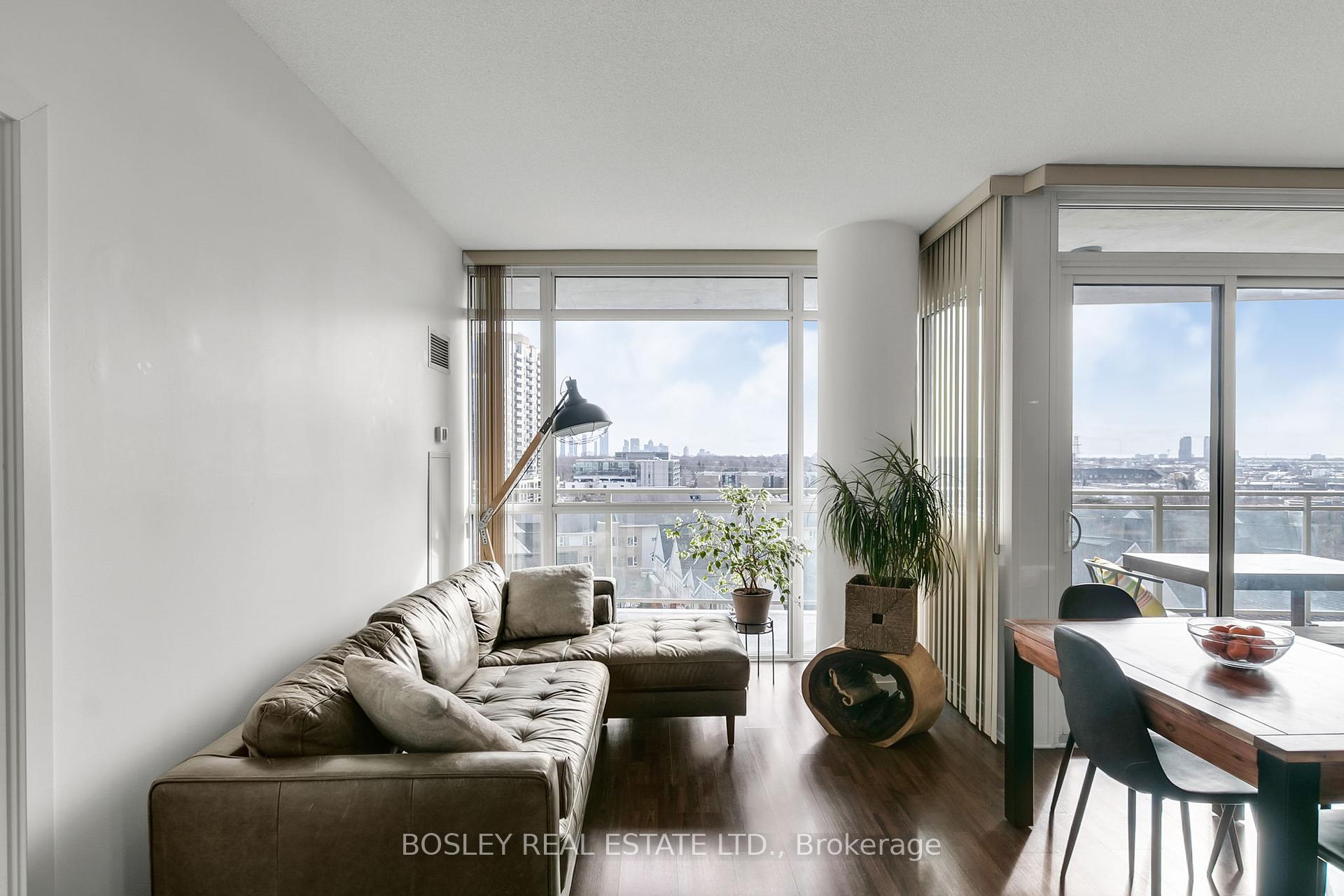 2 Bedrooms Condo at 5101 Dundas, Toronto For sale