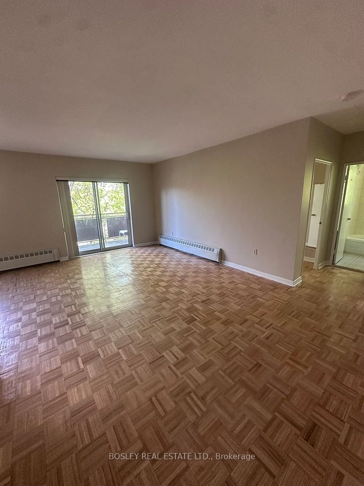 972 Eglinton