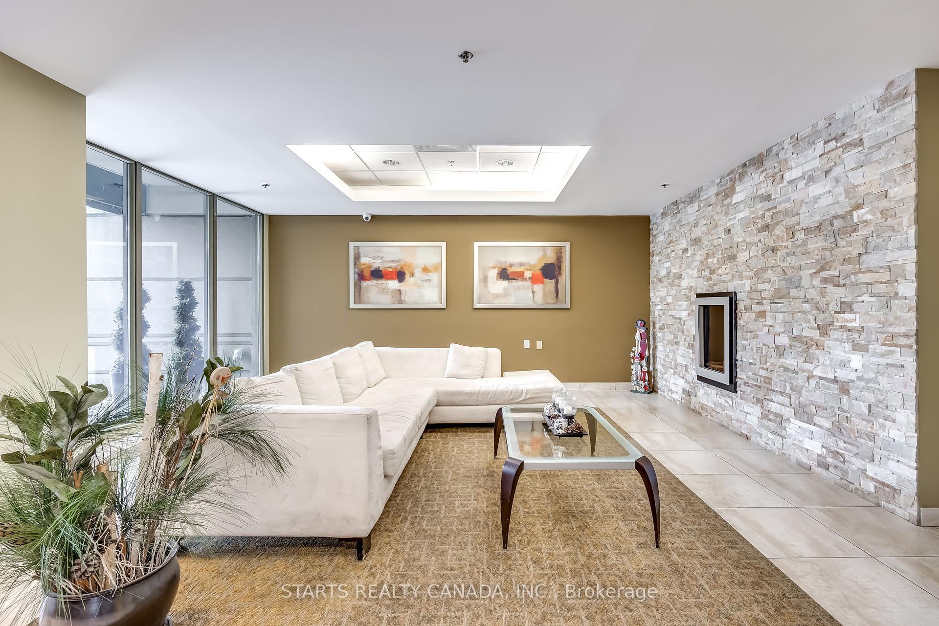 2 Bedrooms Condo at 920 Sheppard,  Toronto For sale