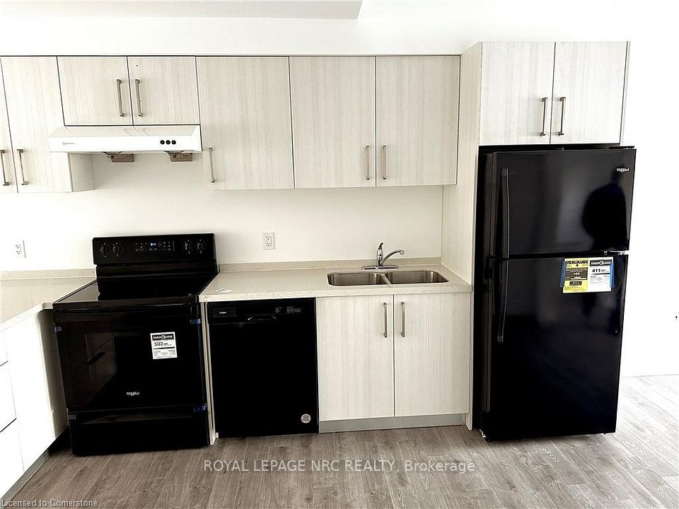 96 Highriver Trail, Welland, ON L3C 0H6