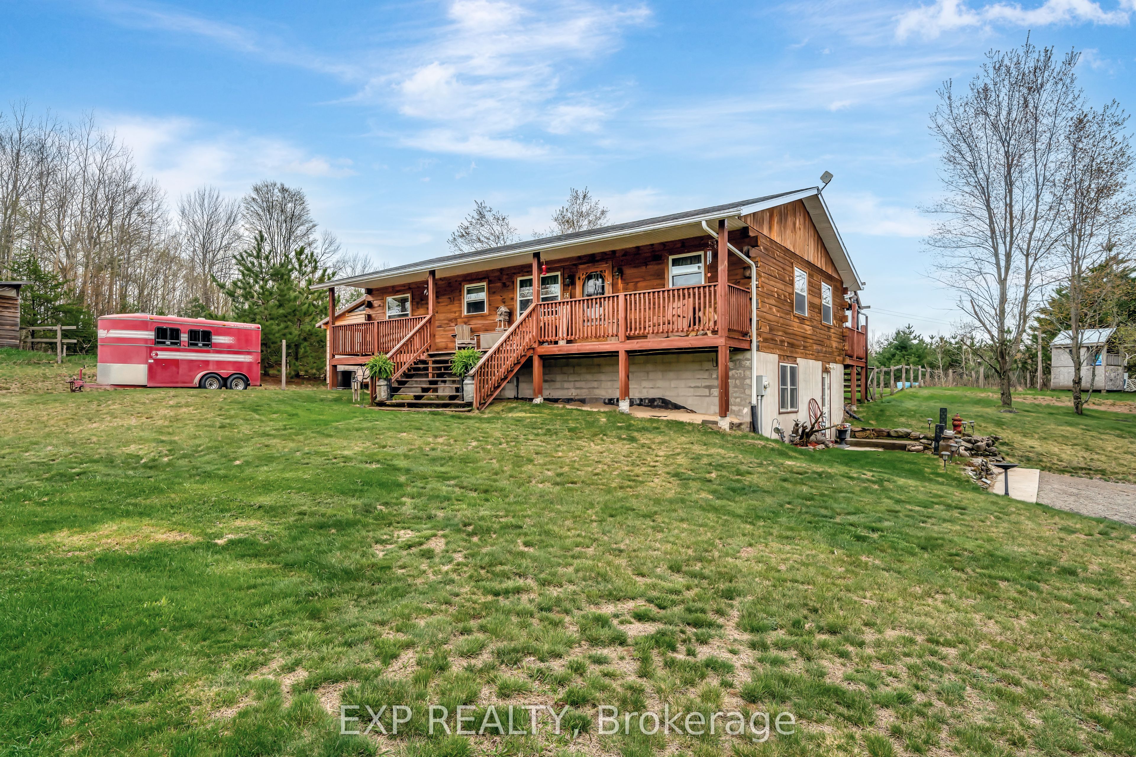 1469 Queensborough Road, Tweed Elzevir (Twp)