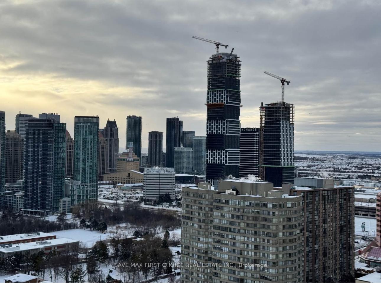 1 Bedroom Condo at 30 Elm,  Mississauga For sale