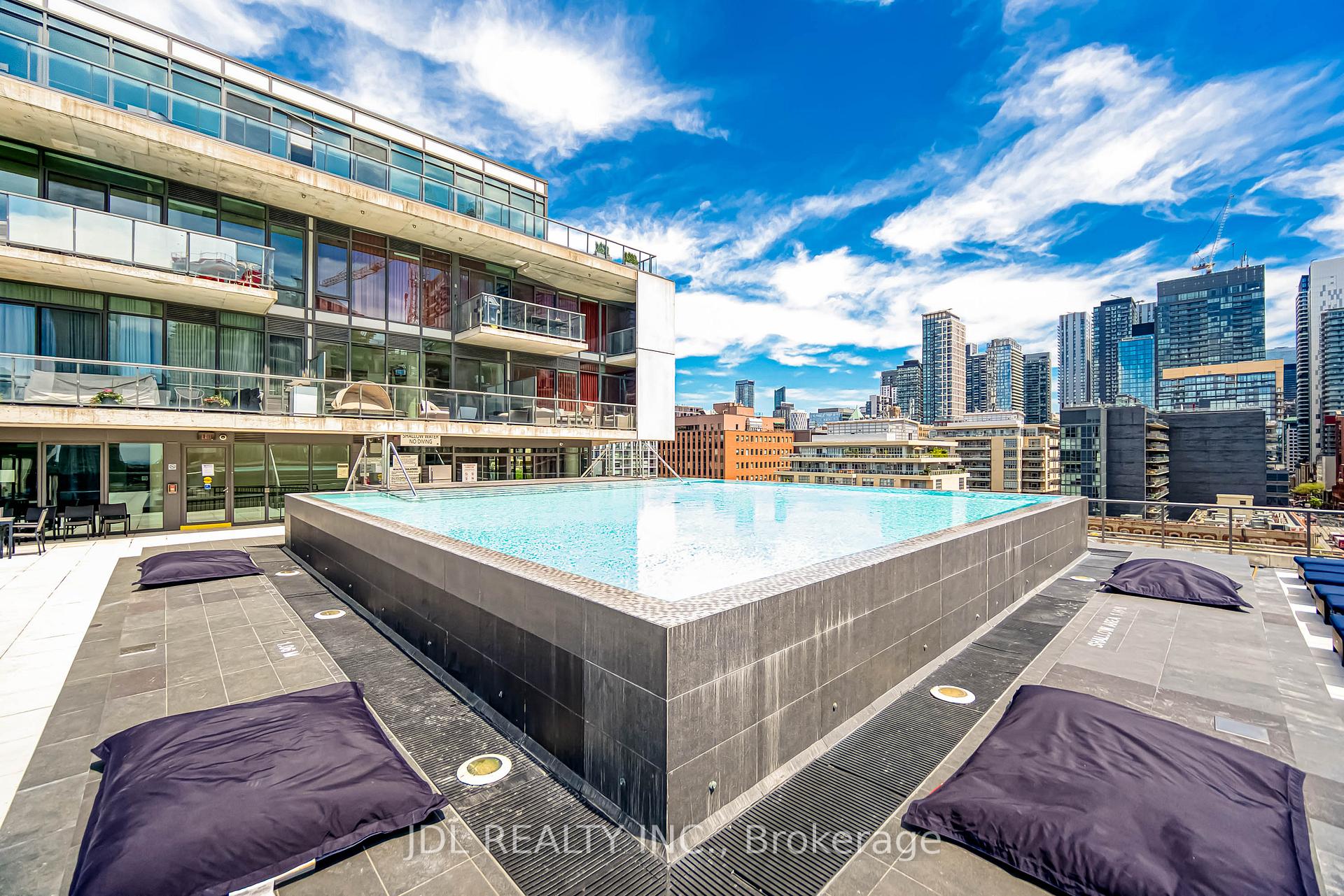 1 Bedroom Condo at 461 Adelaide, Toronto For sale