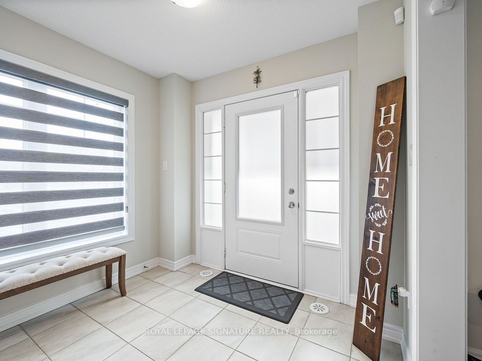 27 Canoe Lane, Hamilton, ON L8K 0A3