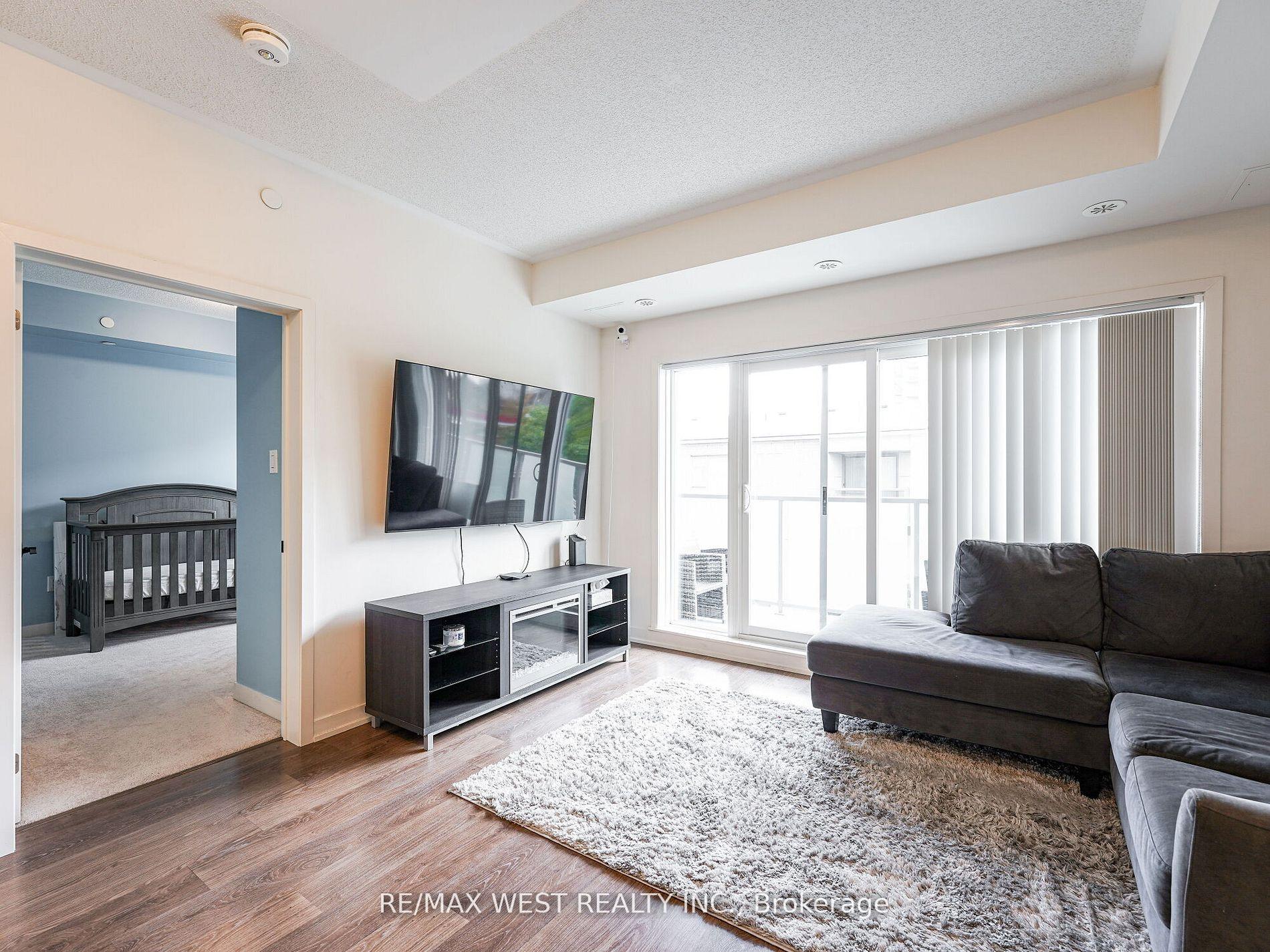 2 Bedrooms Condo at 5131 Sheppard, Toronto For sale