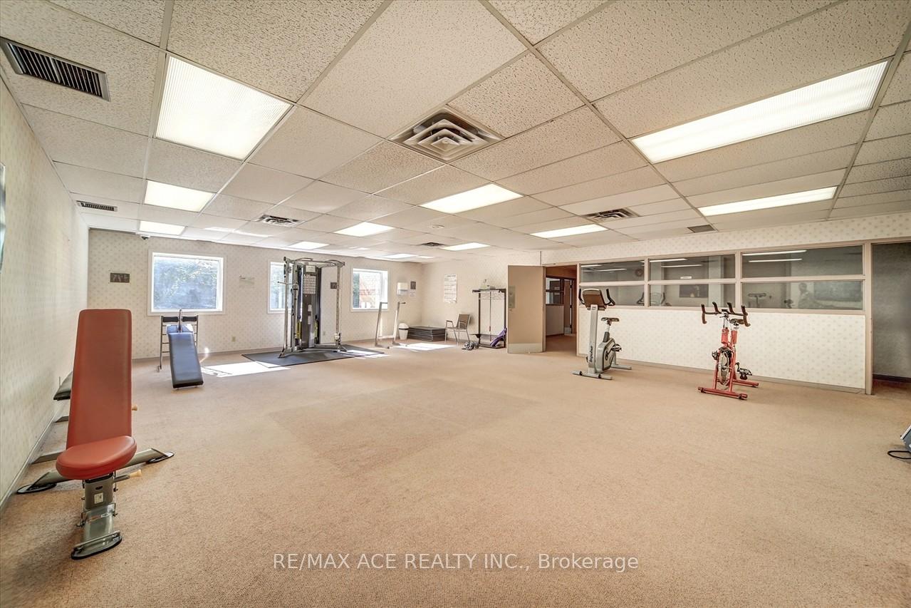 3 Bedrooms Condo at 330 Mccowan, Toronto For sale