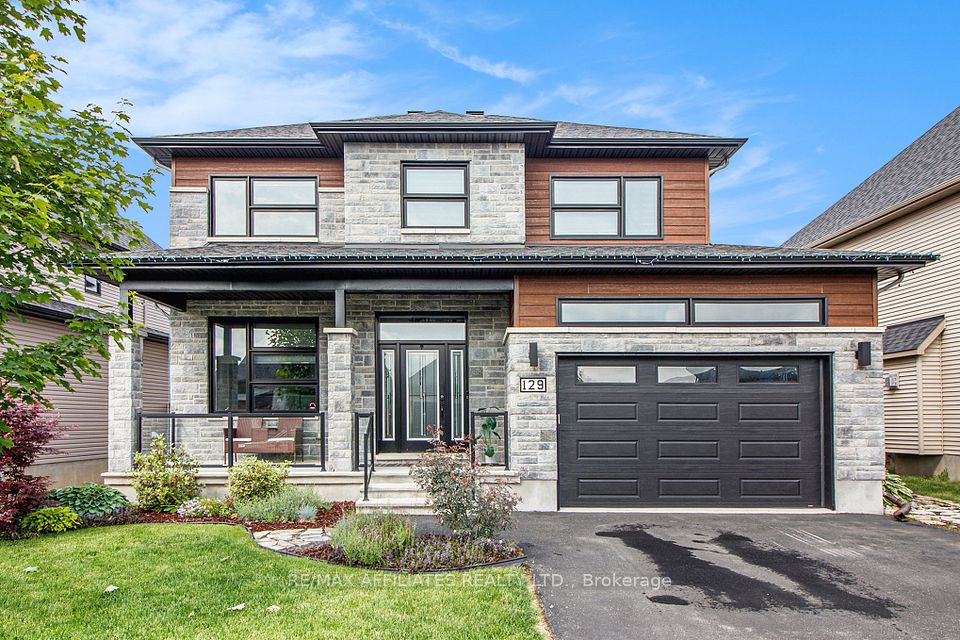 129 Lyon Street, Russell, ON K0A 1W0