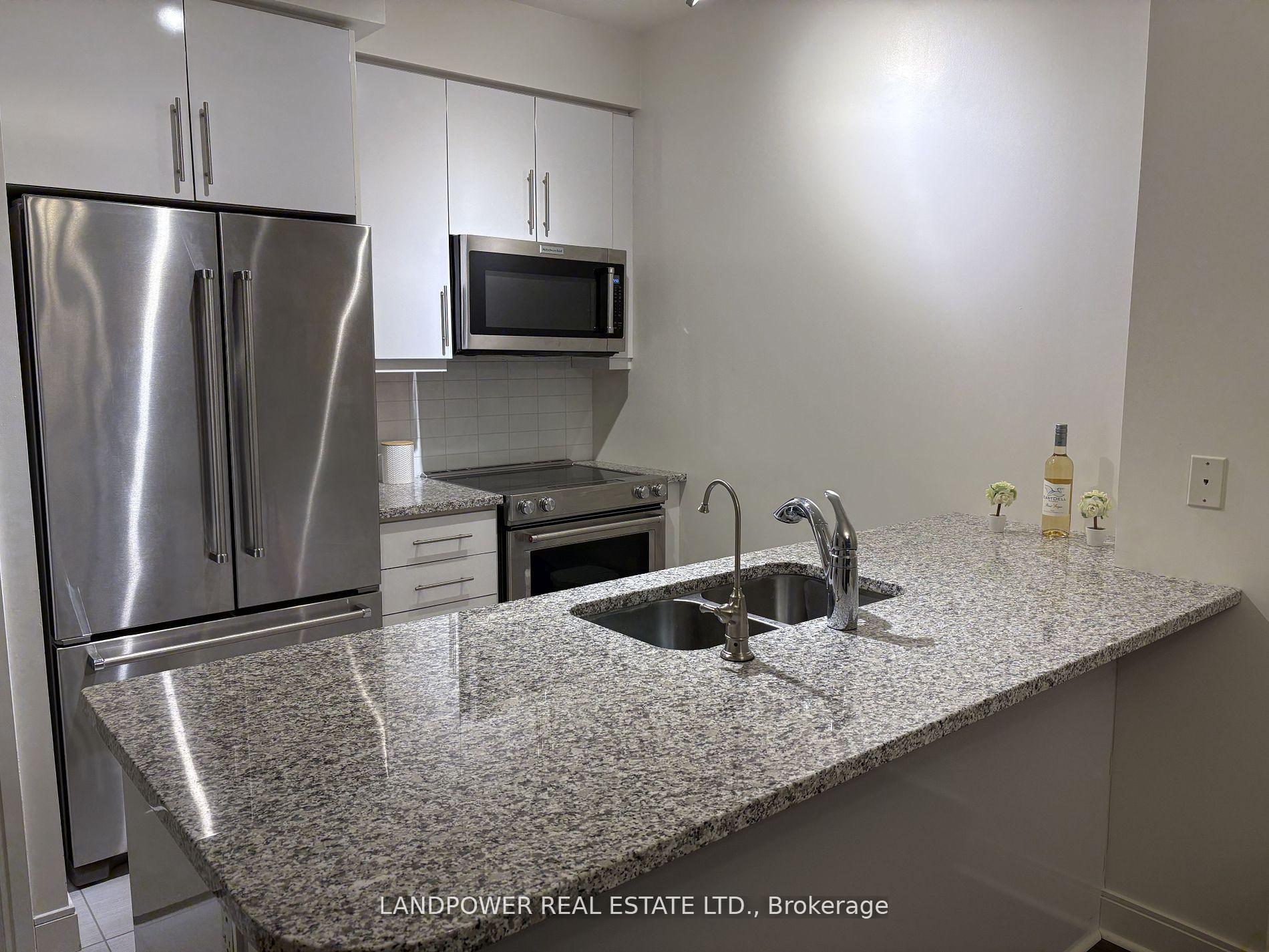 2 Bedrooms Condo at 825 Church,  Toronto For sale