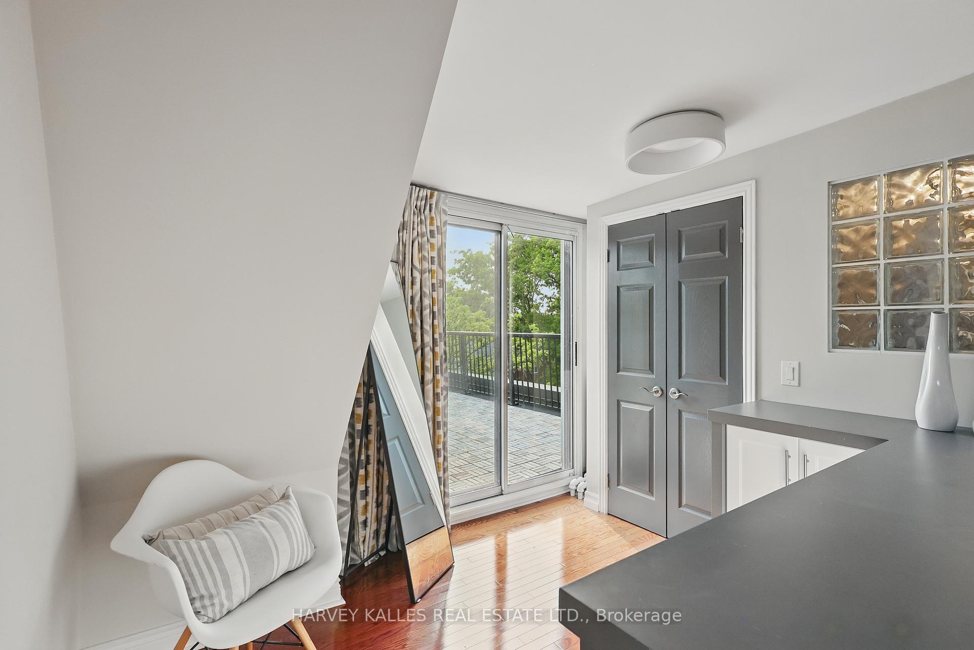 34 Winnett Avenue