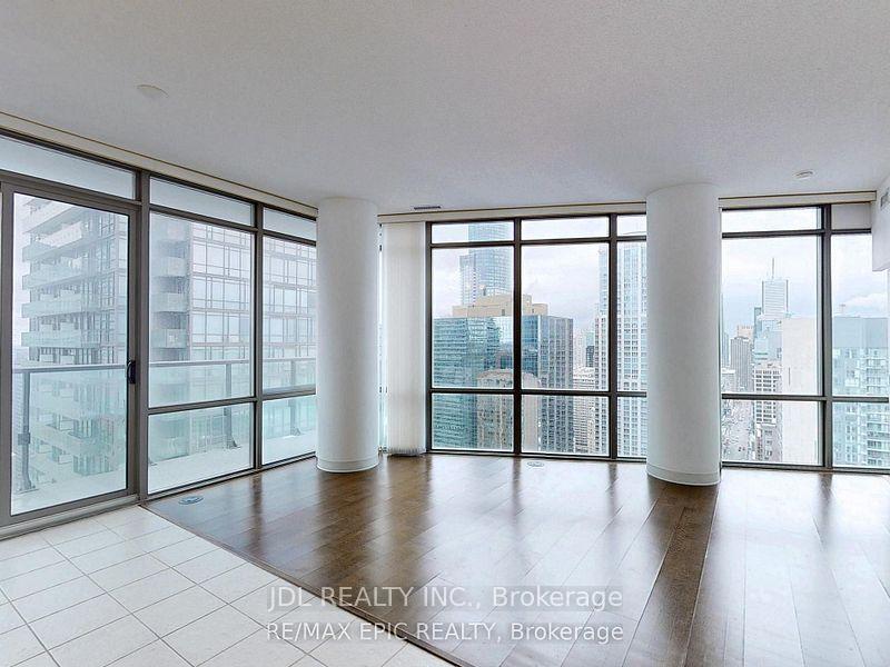 2 Bedrooms Condo at 832 Bay, Toronto For sale