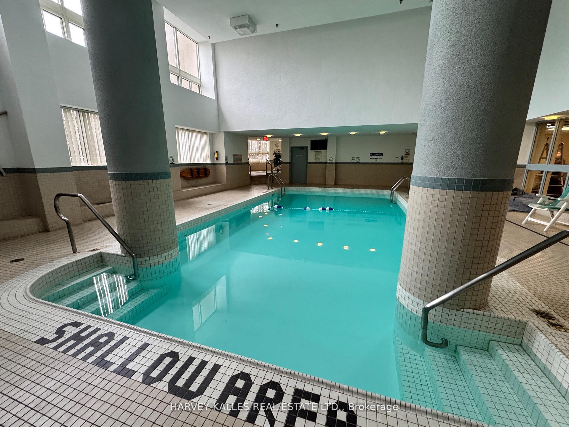 2 Bedrooms Condo at 5 Kenneth, Toronto For sale