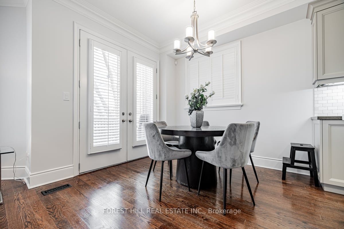 17 Leona Drive, Toronto, ON M2N 4V3