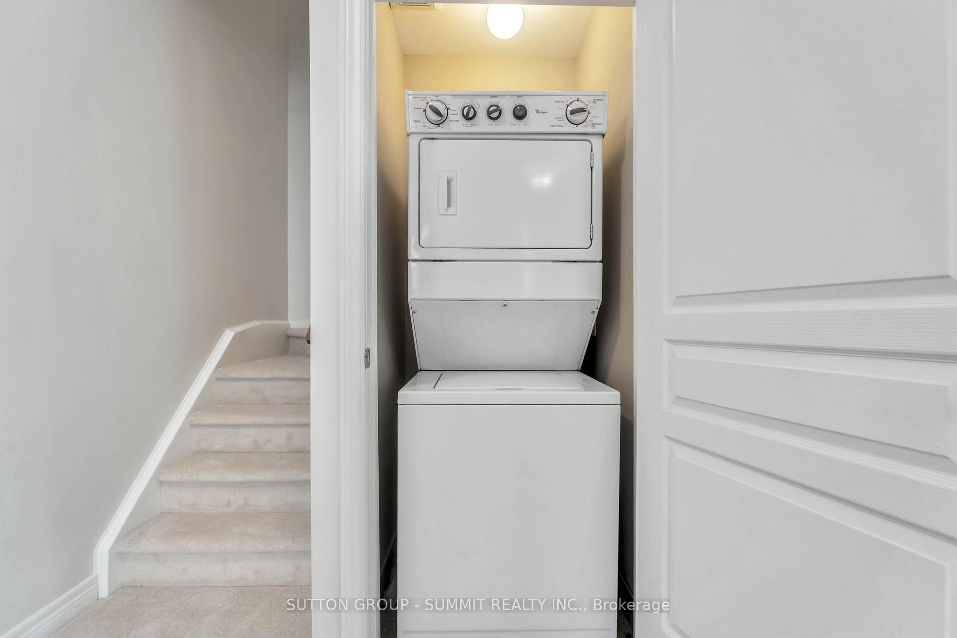 3 Bedrooms Condo at 337 Beach, Hamilton For sale