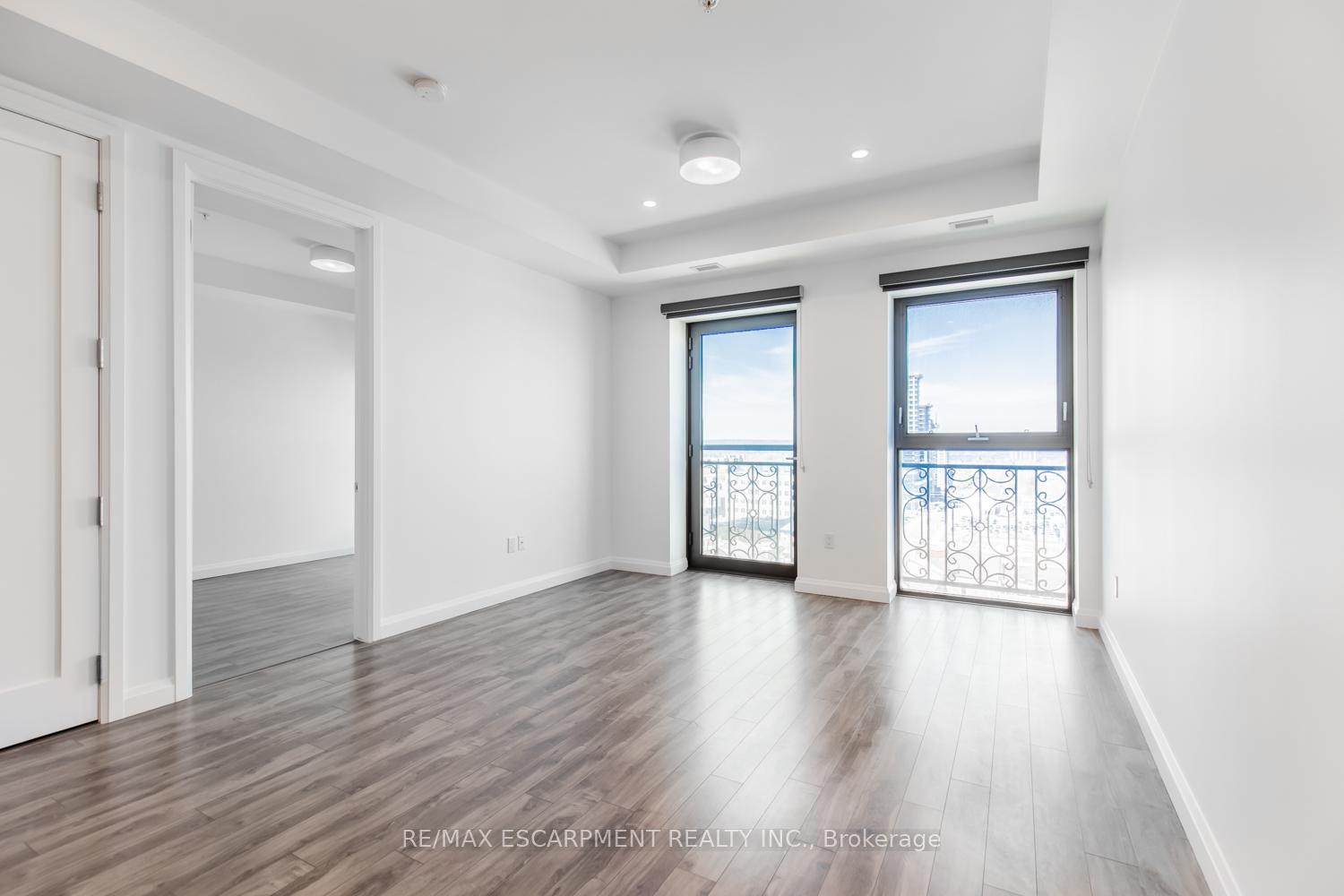 1 Bedroom Condo at 112 King,  Hamilton For sale