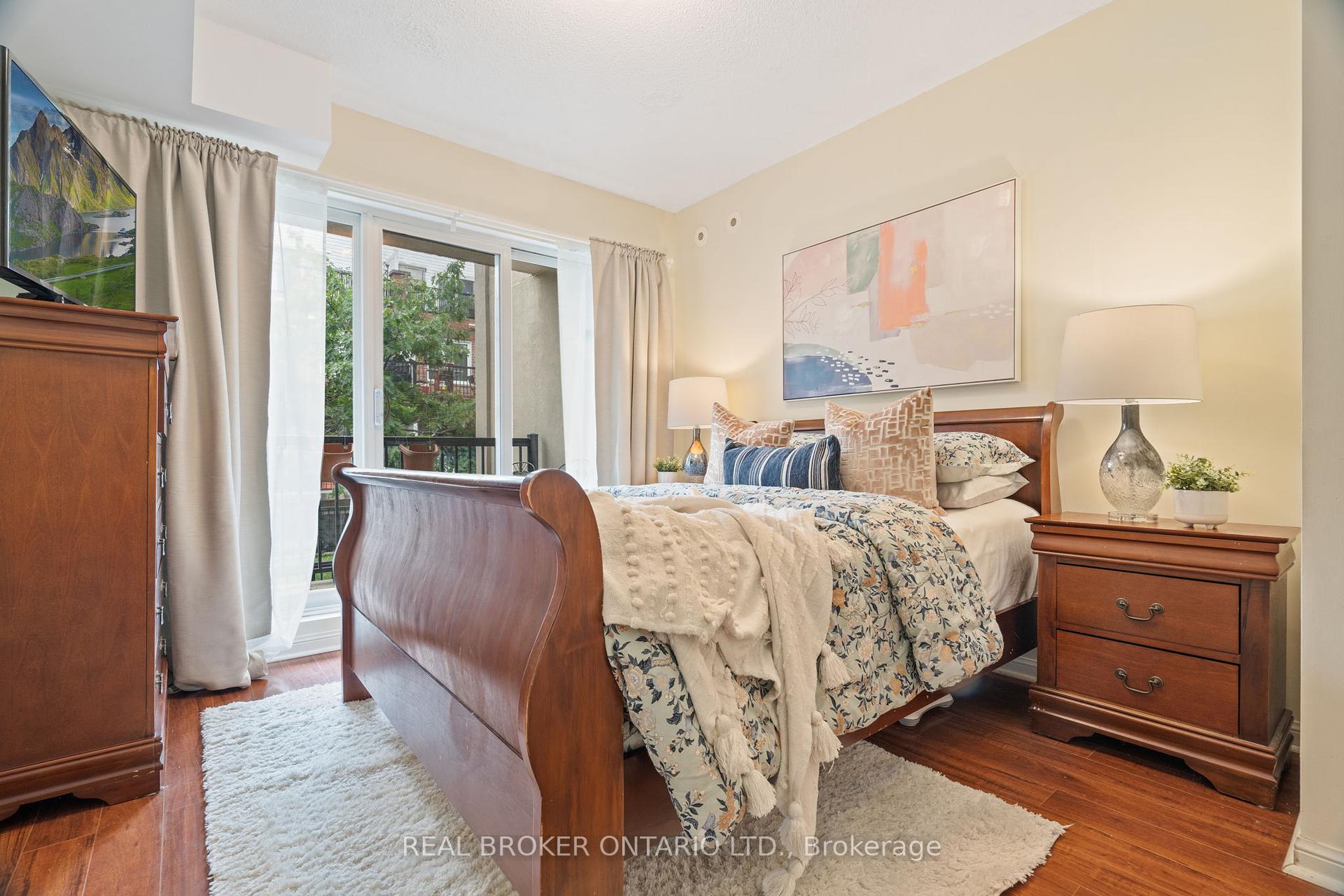 3 Bedrooms Condo at 3047 Finch, Toronto For sale
