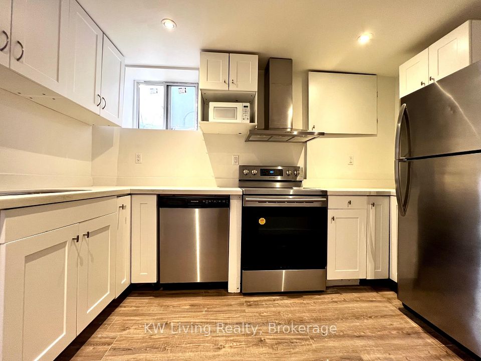 148 Roselawn