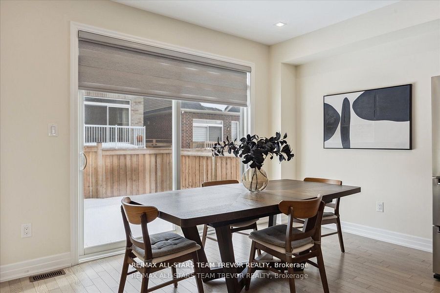 83 Kingknoll Crescent