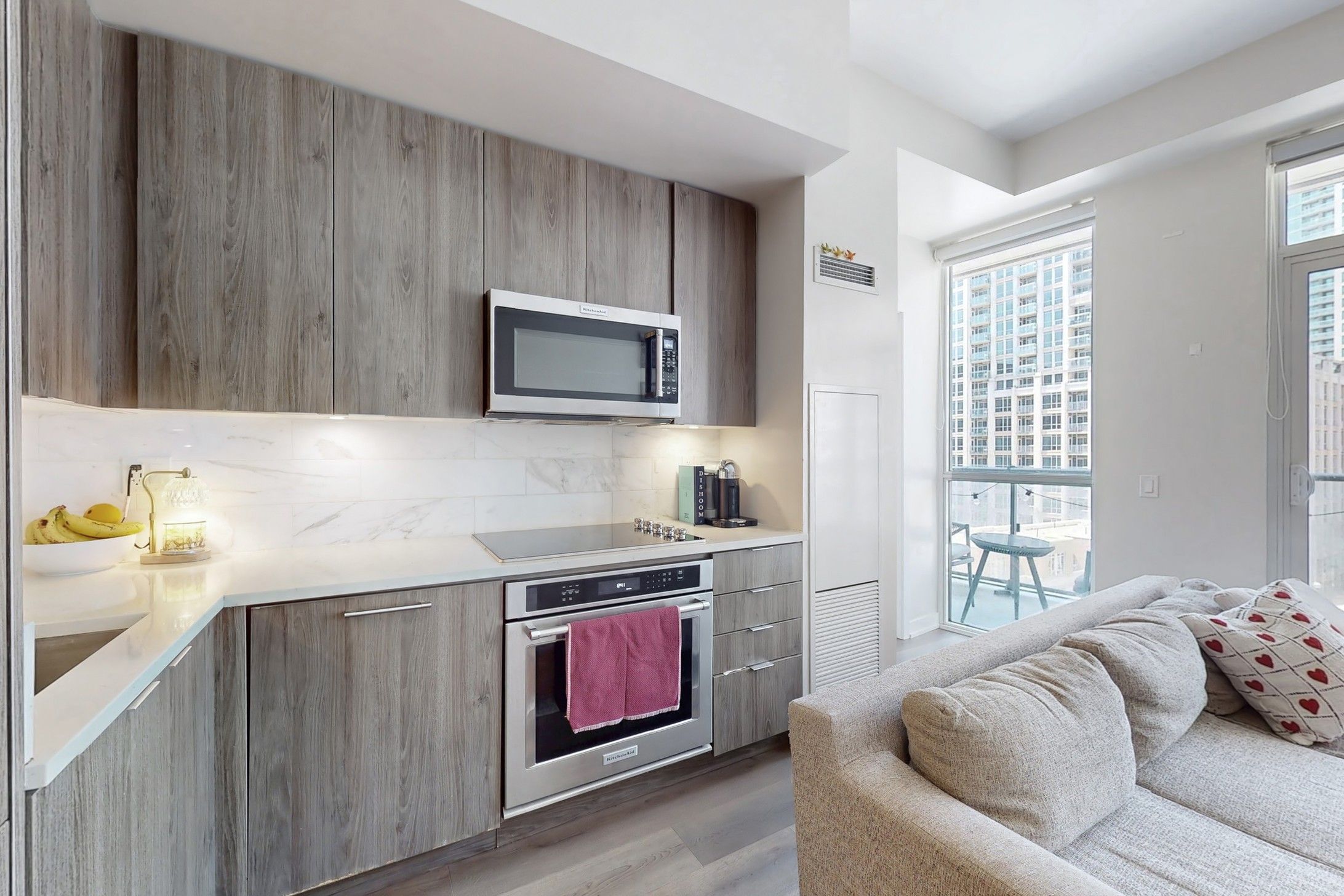 38 Iannuzzi Street 721
