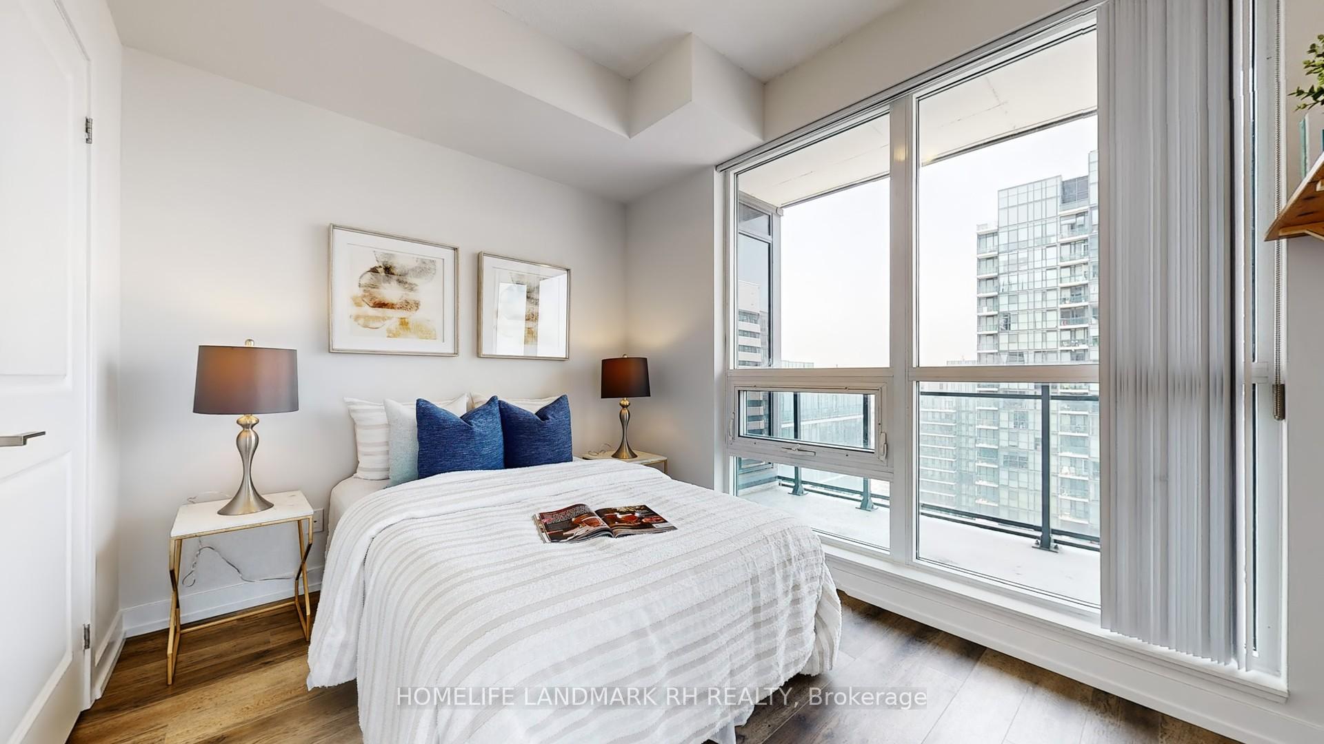 3 Bedrooms Condo at 510 Curran, Mississauga For sale