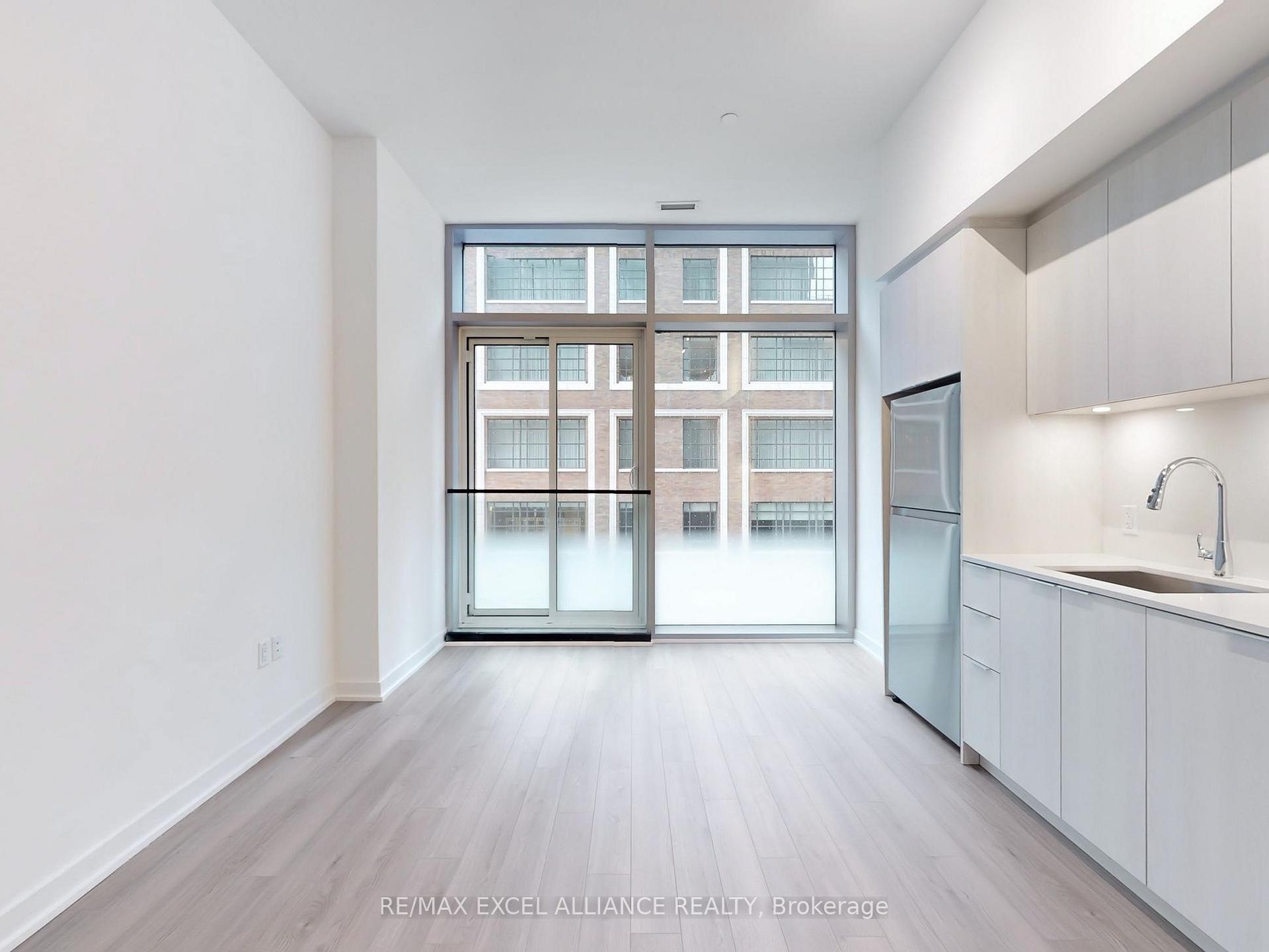2 Bedrooms Condo at 357 King,  Toronto For sale