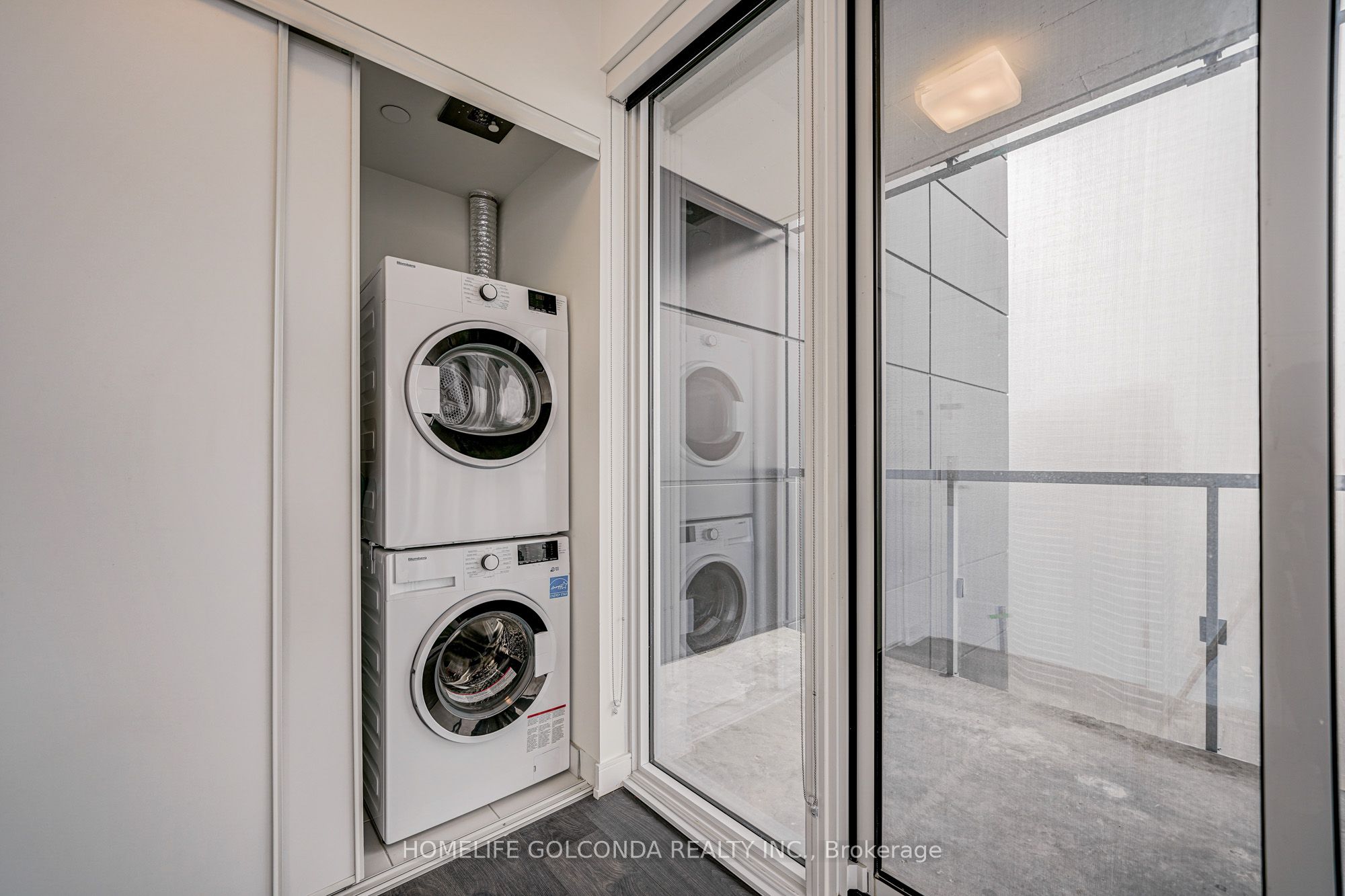 3 Gloucester Street, #3001