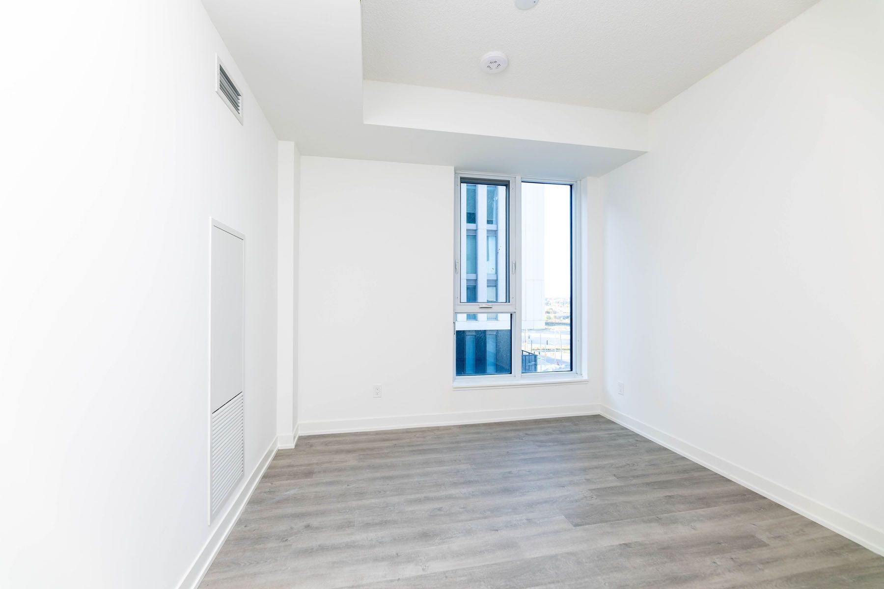38 Simcoe Promenade Circle 608C
