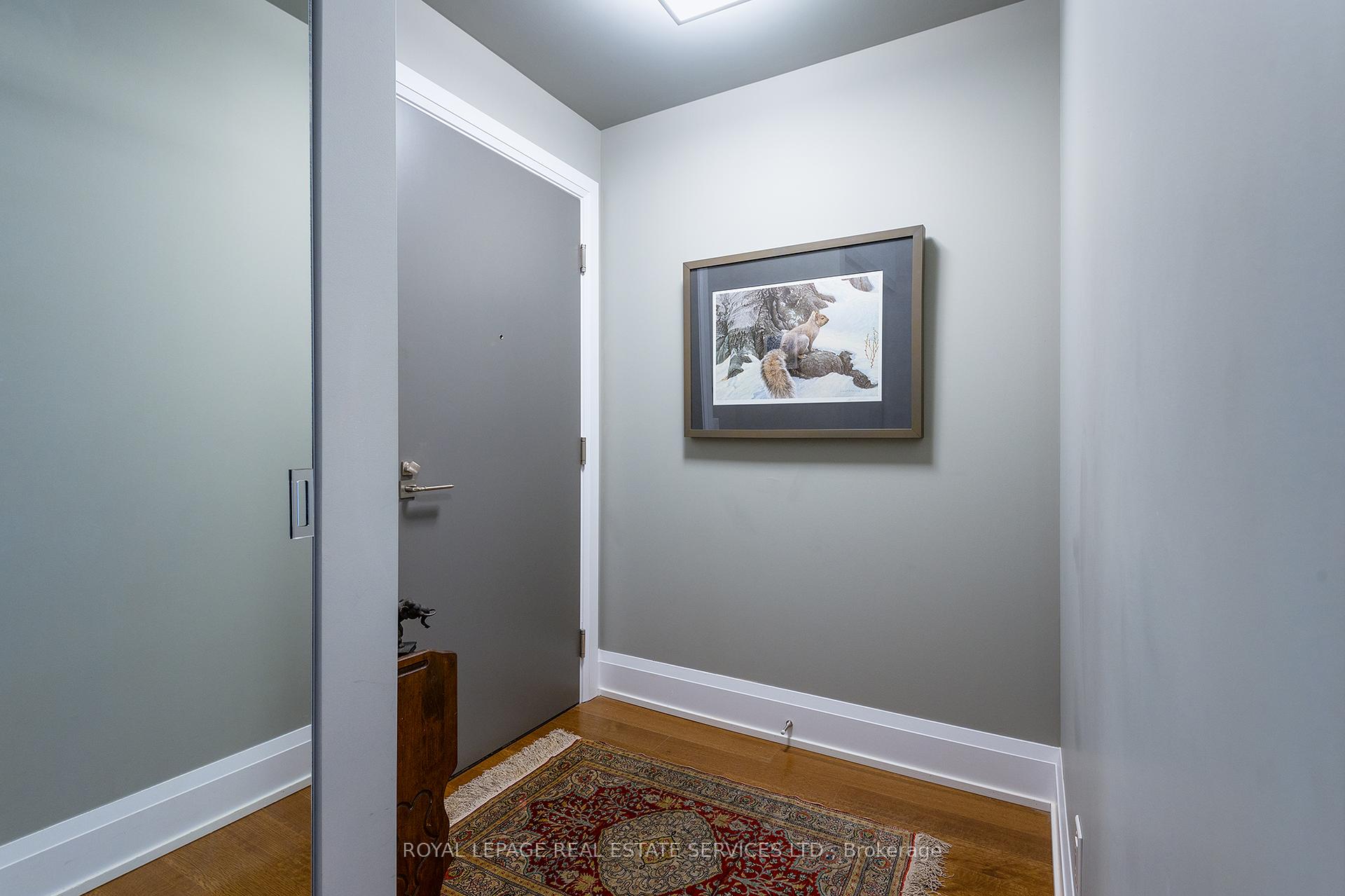2 Bedrooms Condo at 1 Old Mill,  Toronto For sale