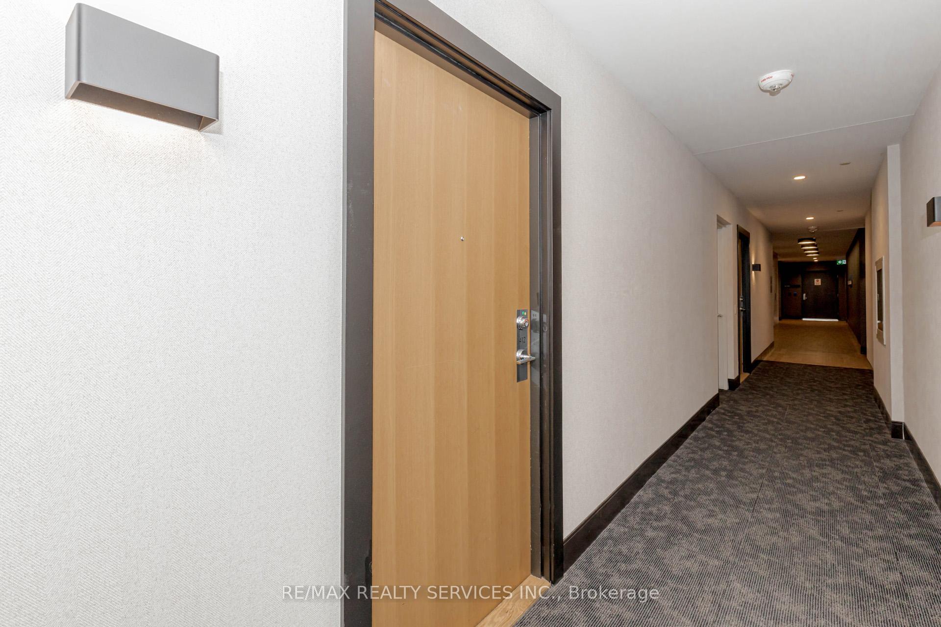 2 Bedrooms Condo at 2520 Eglington,  Mississauga For sale