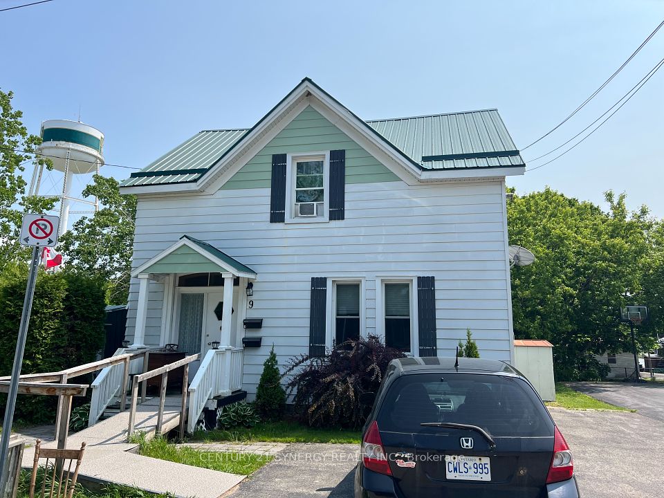 9 Strathcona
