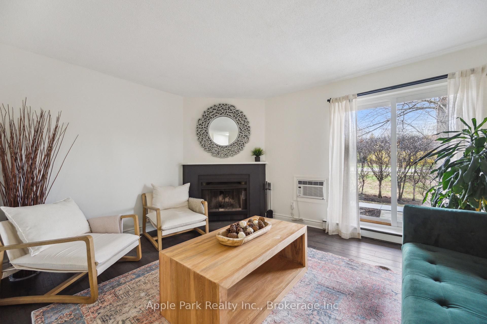 2 Bedrooms Condo at 1450 Glen Abbey,  Oakville For sale