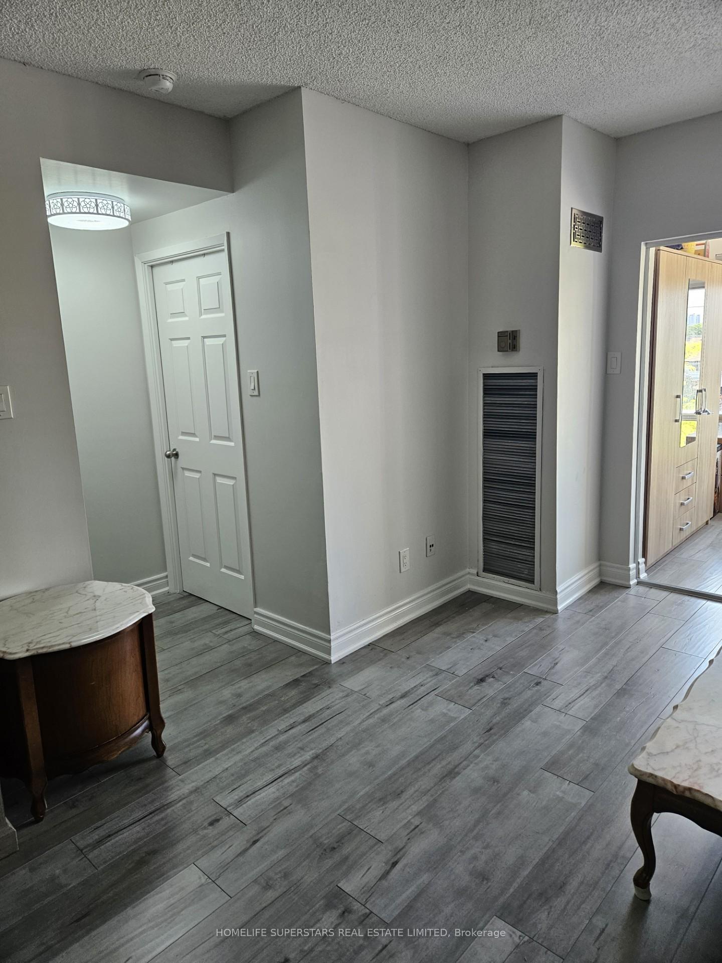 2 Bedrooms Condo at 5800 Sheppard, Toronto For sale