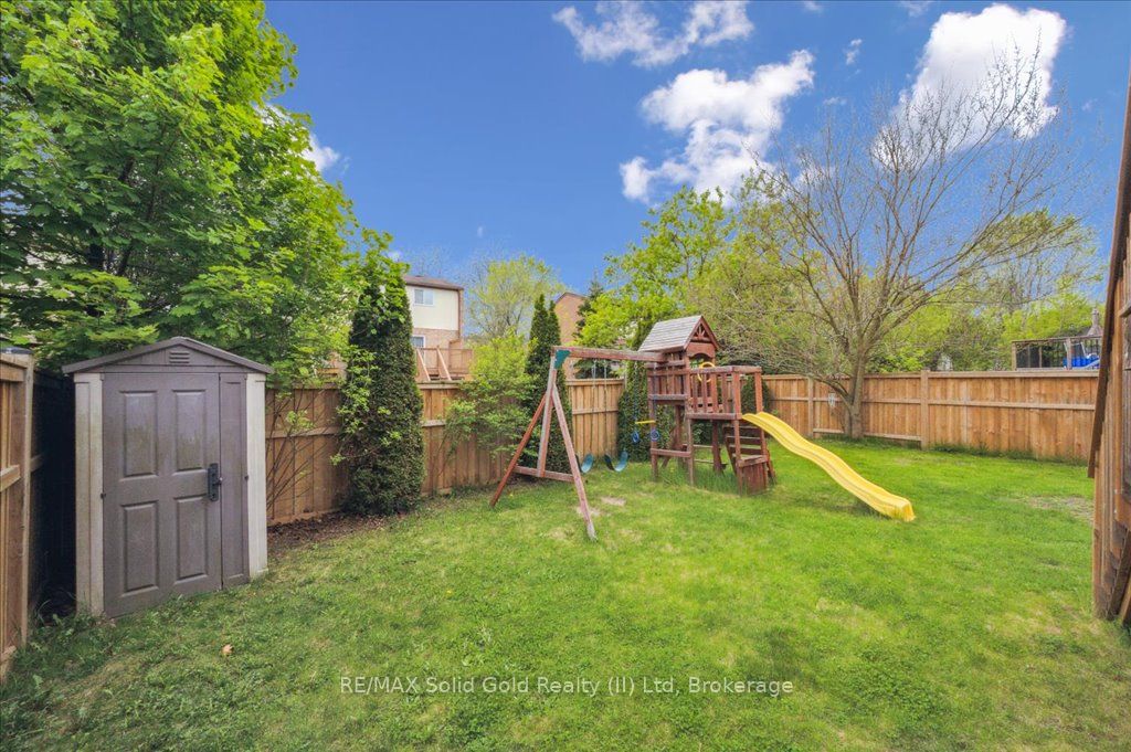 419 Bairstow Crescent, #3