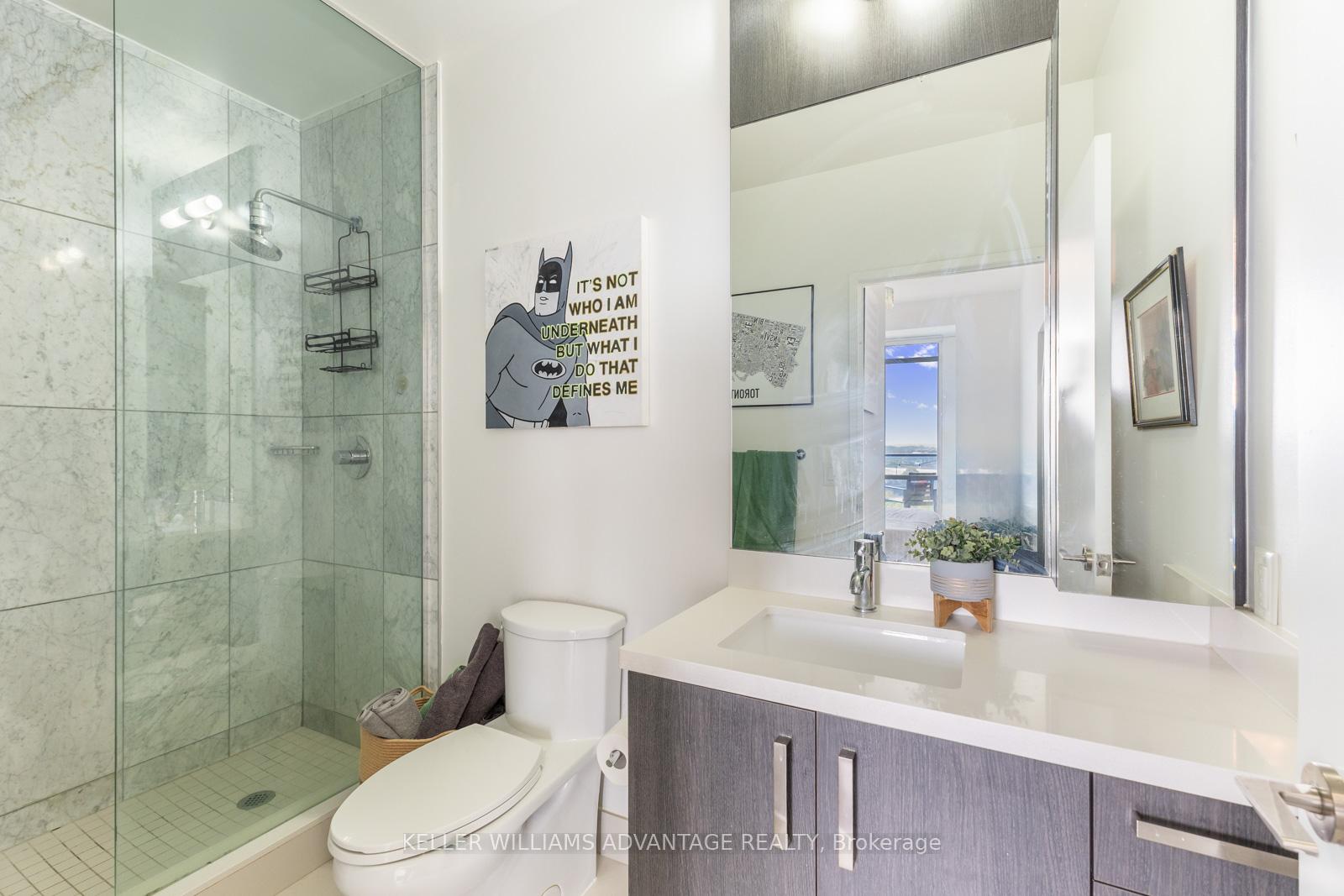 2 Bedrooms Condo at 120 Bayview, Toronto For sale