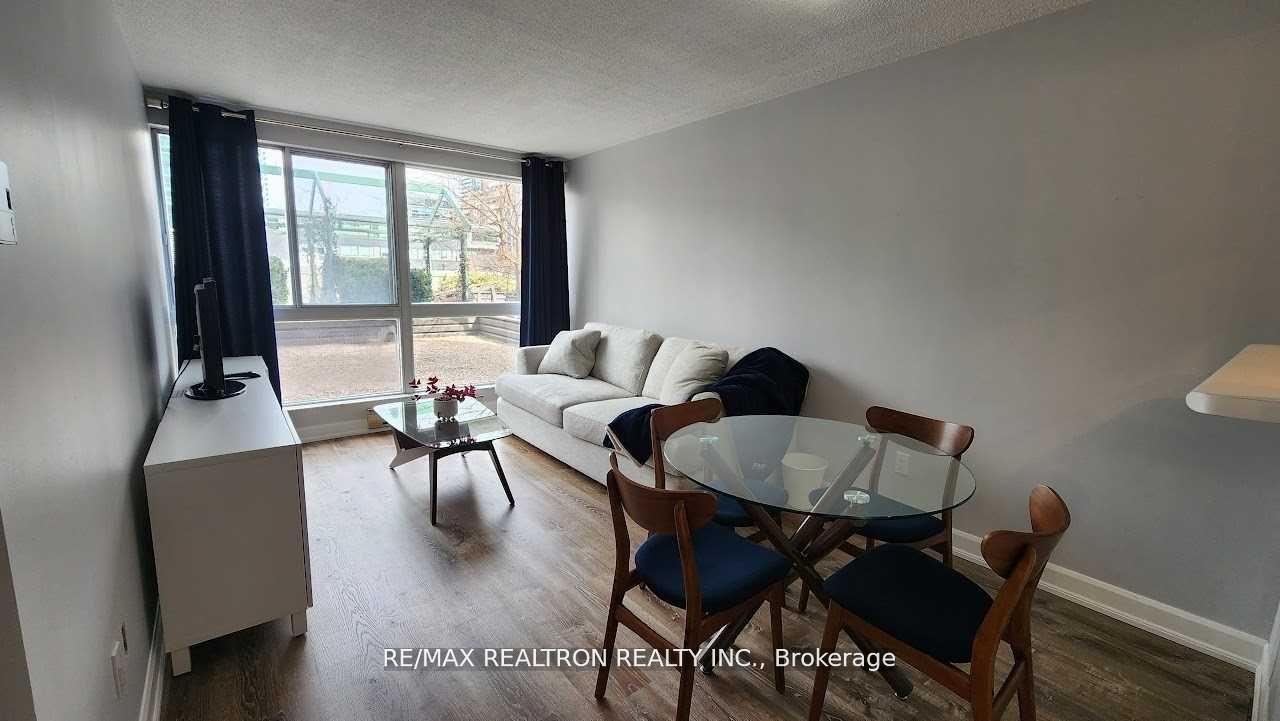 1 Bedroom Condo at 7 Broadway, Toronto For sale