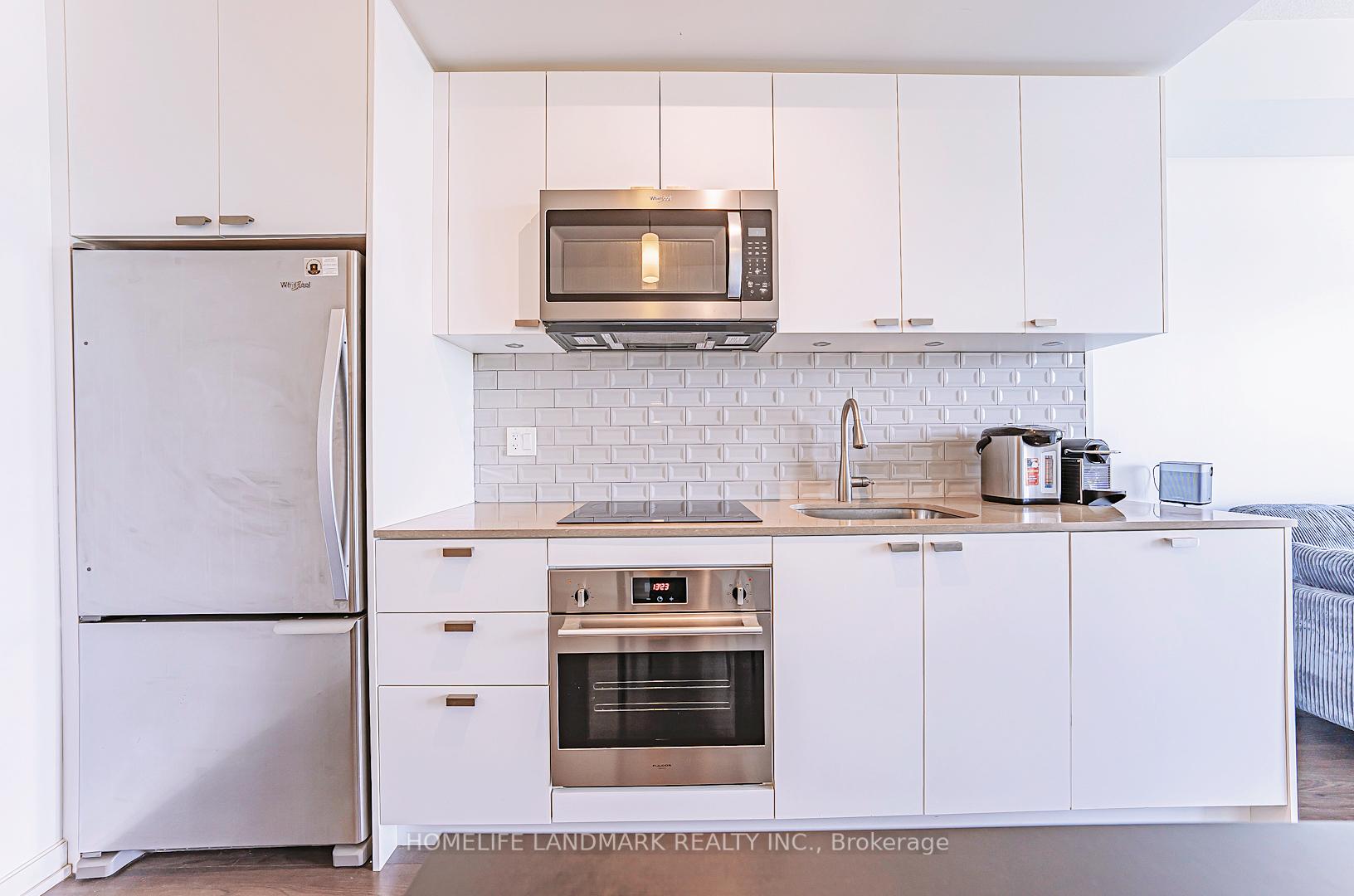 2 Bedrooms Condo at 56 Forest Manor, Toronto For sale