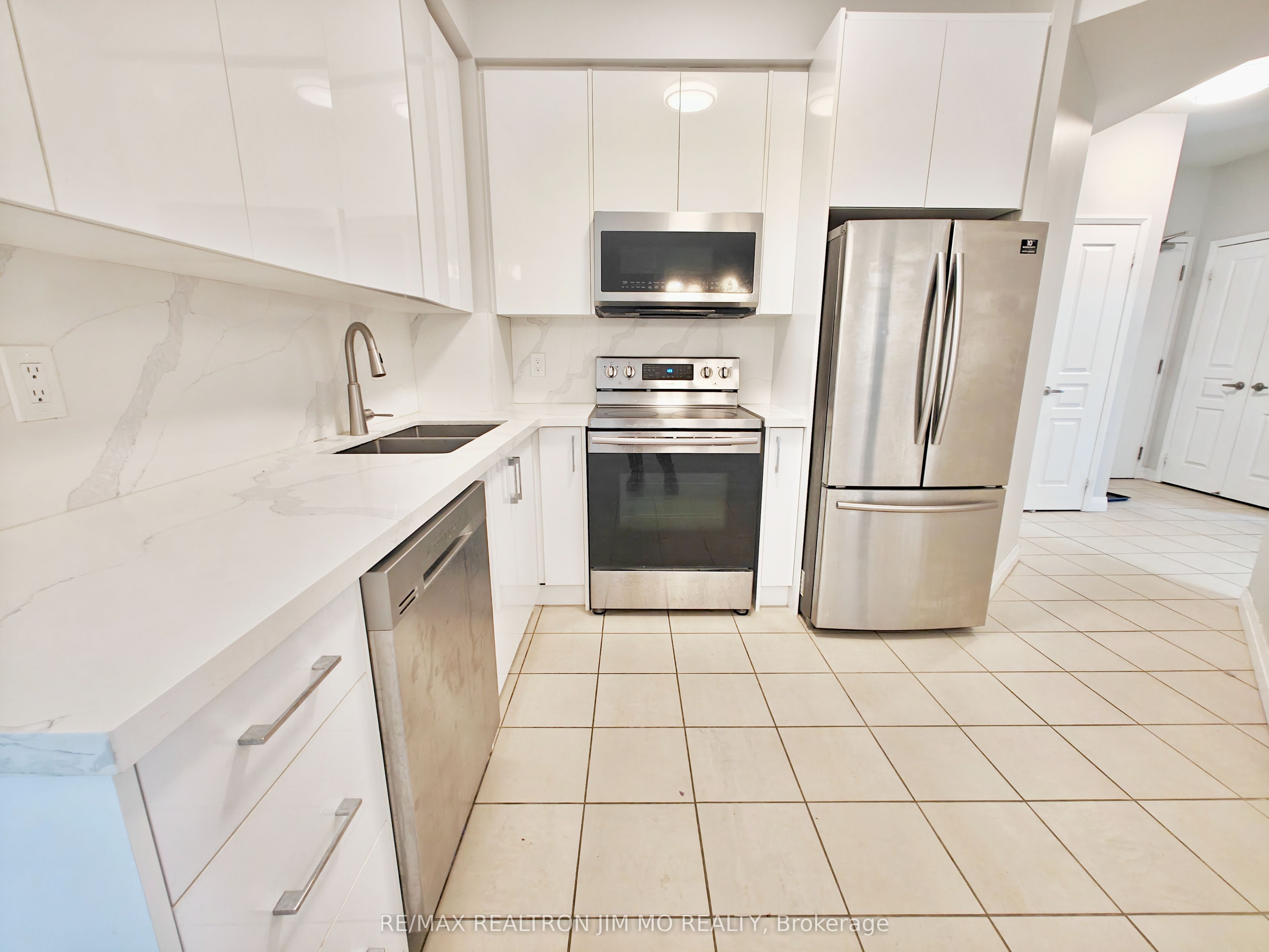 1121 Bay Street, #1401