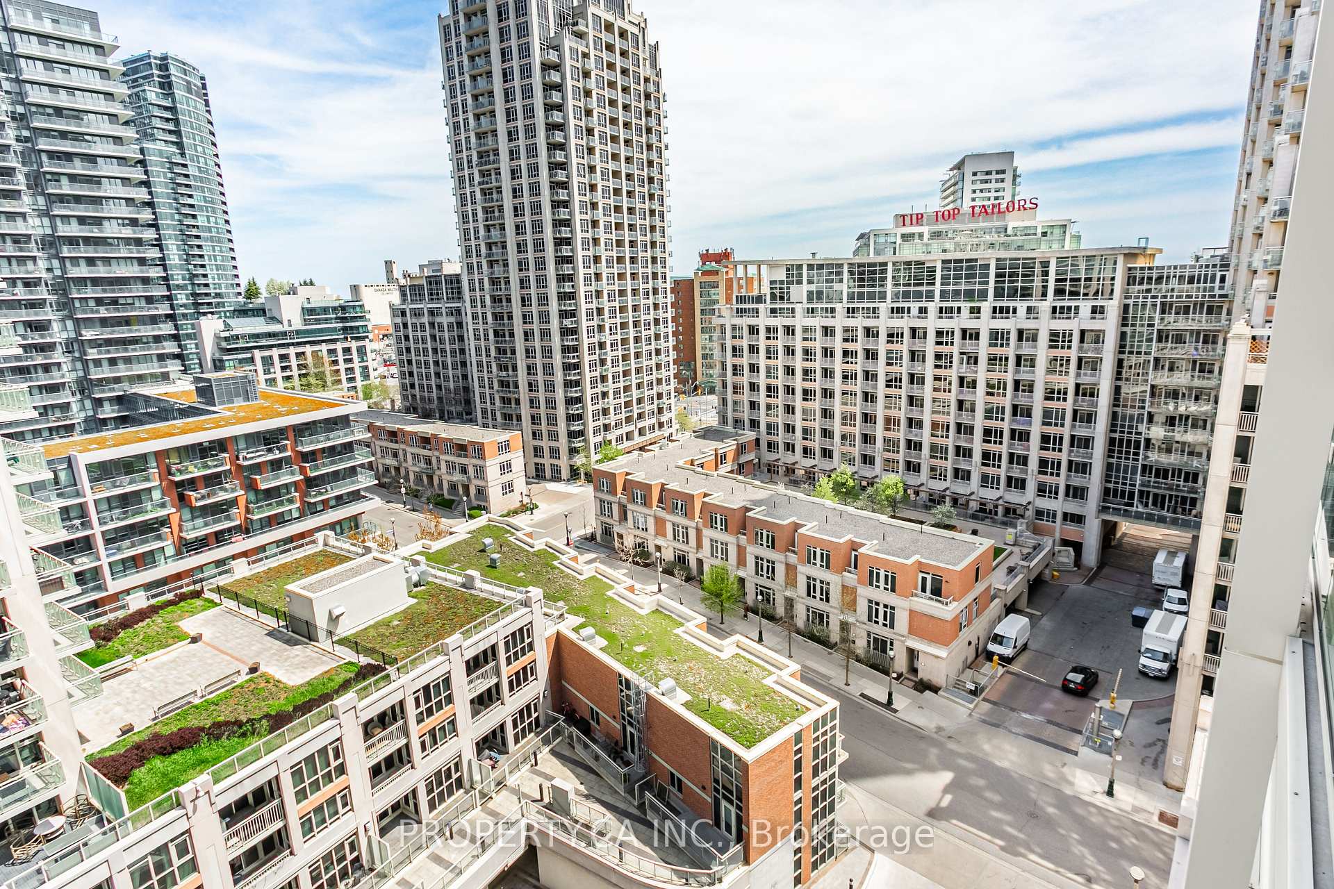 2 Bedrooms Condo at 35 Bastion, Toronto For sale