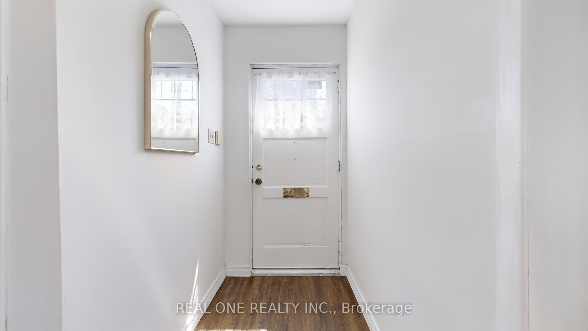4 Bedrooms Condo at 54 Bonis, Toronto For sale