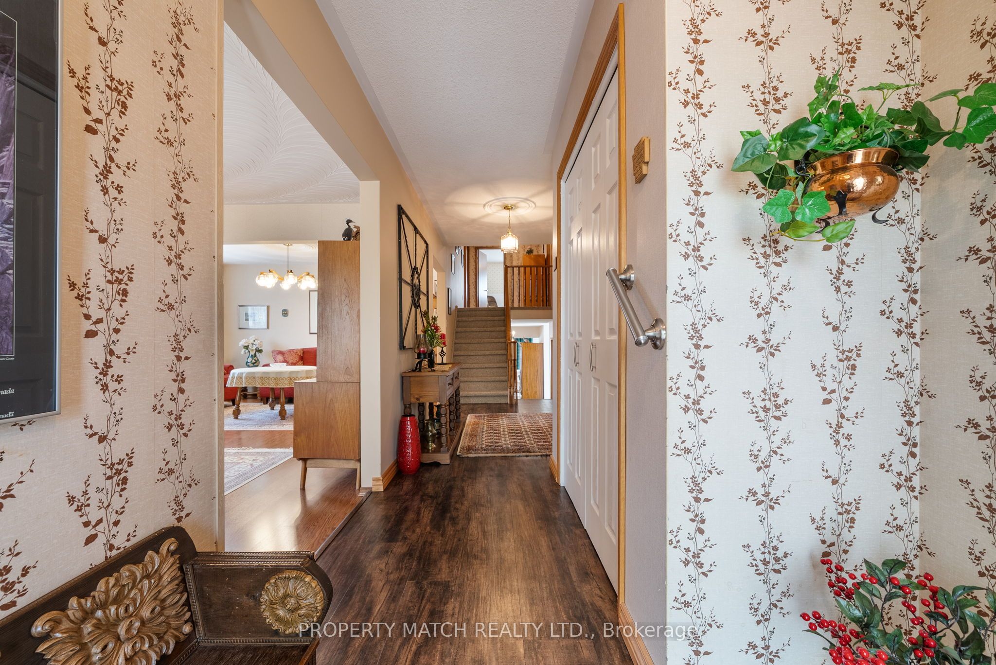 1101 Mohawk Street, Oshawa, ON L1G 4G8