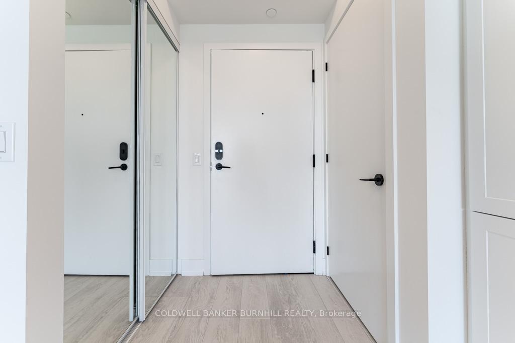 1 Bedroom Condo at 2450 Old Bronte,  Oakville For sale