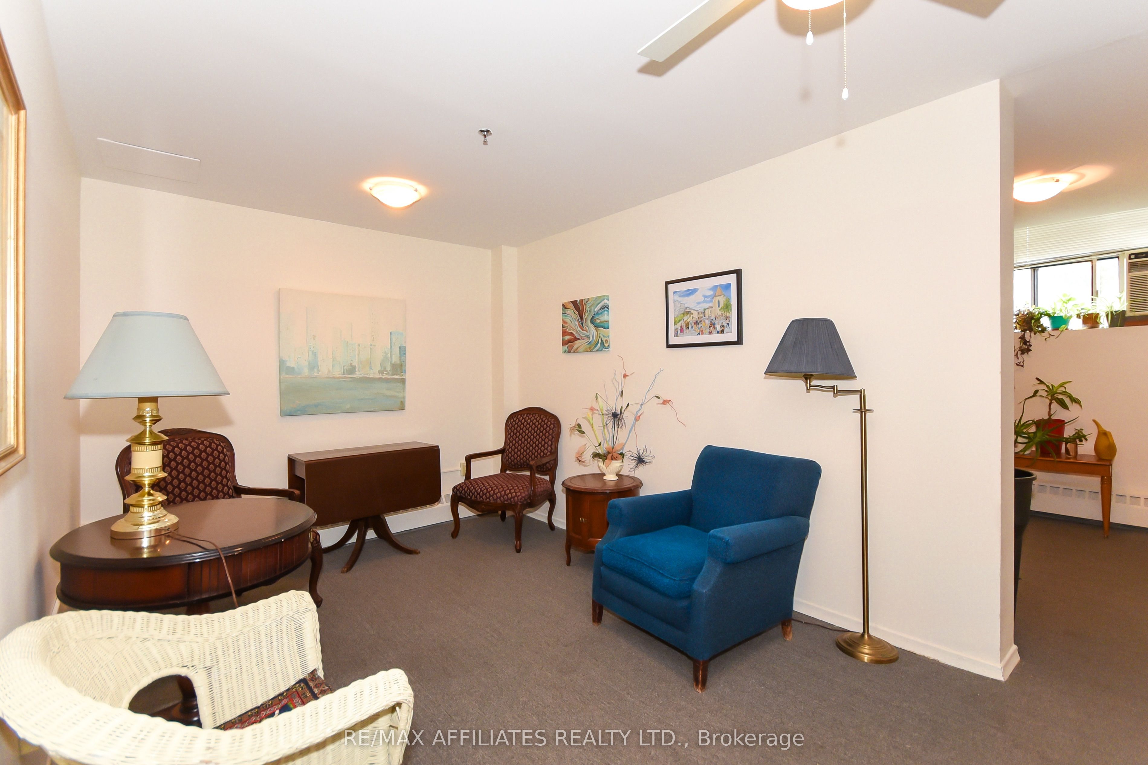 2400 Virginia Drive W, #305