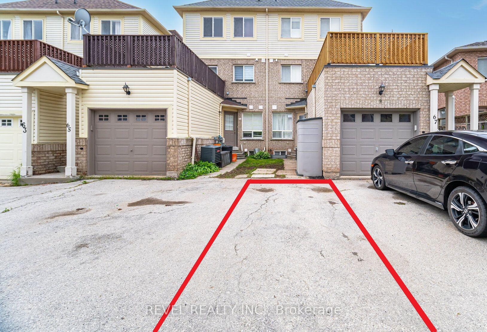 2 Bedrooms Condo at 1489 Heritage, Oakville For sale