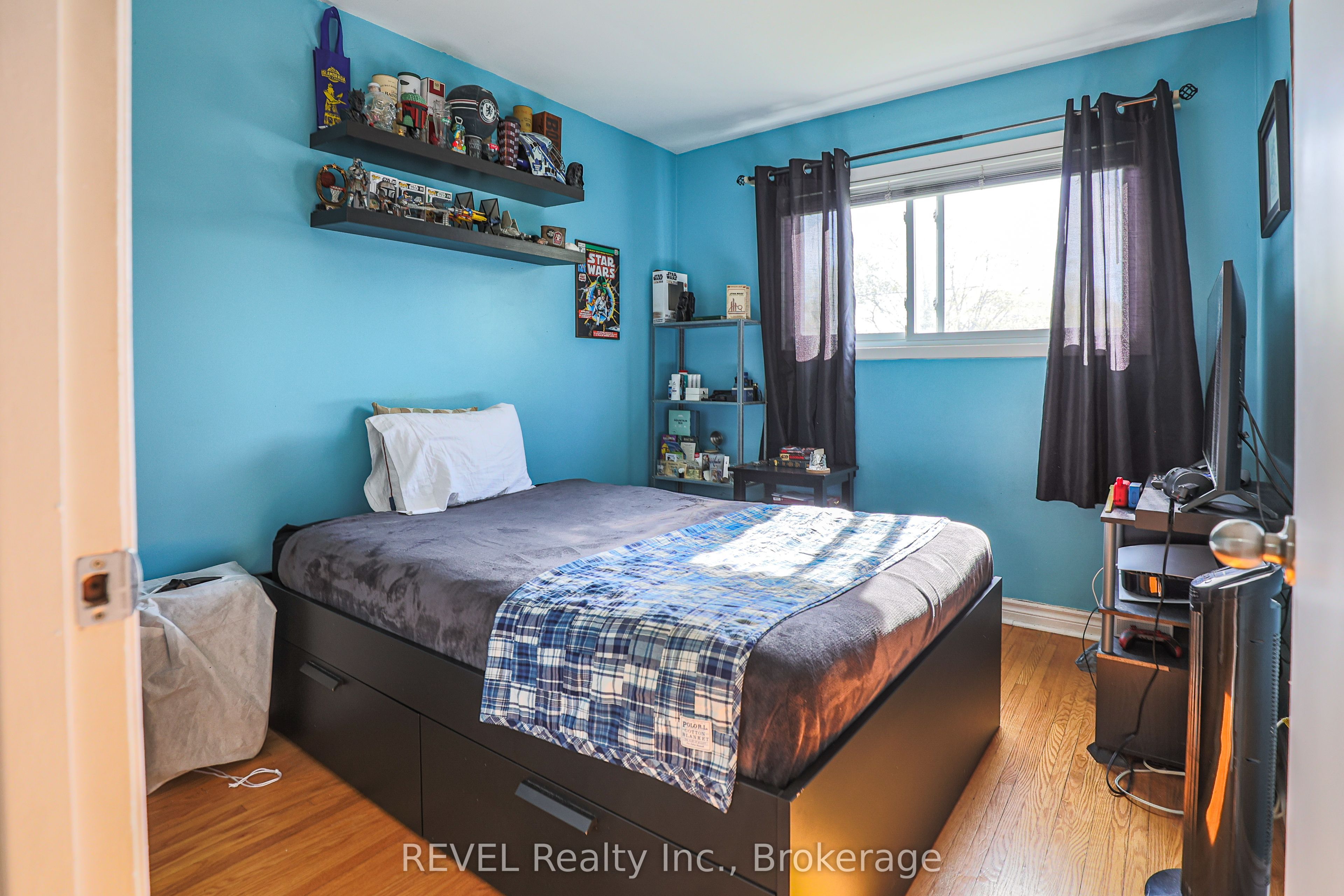 21 Foxglove Avenue