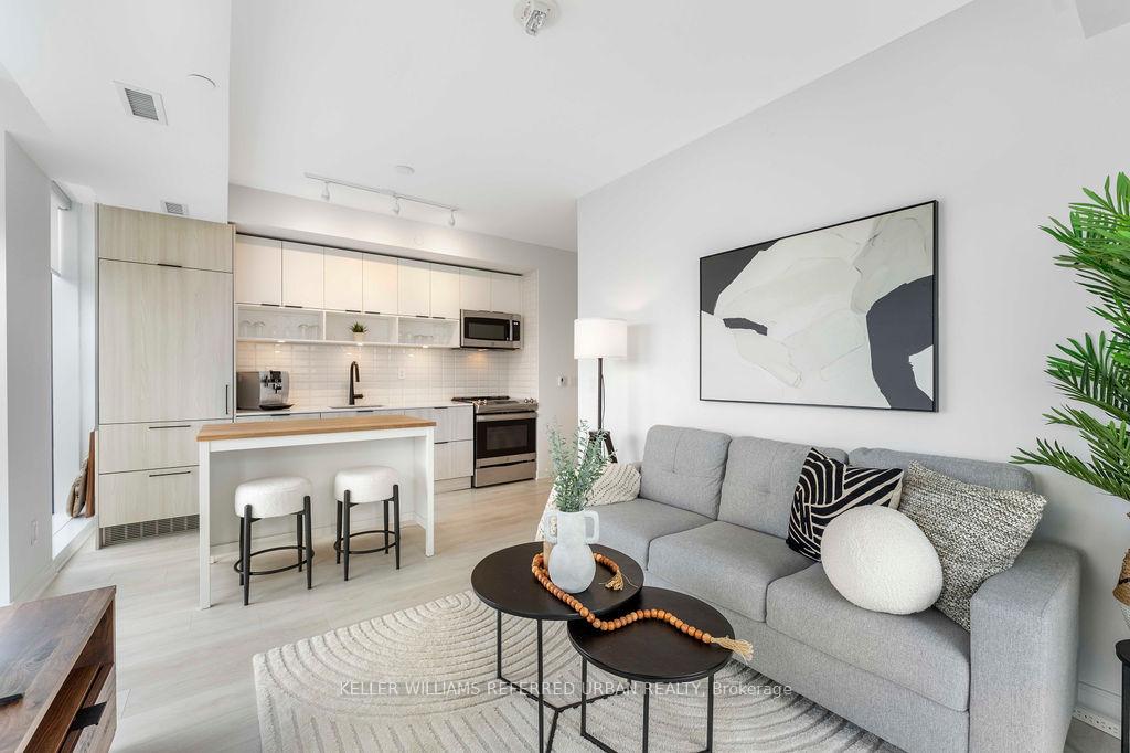 3 Bedrooms Condo at 35 Rolling Mills, Toronto For sale