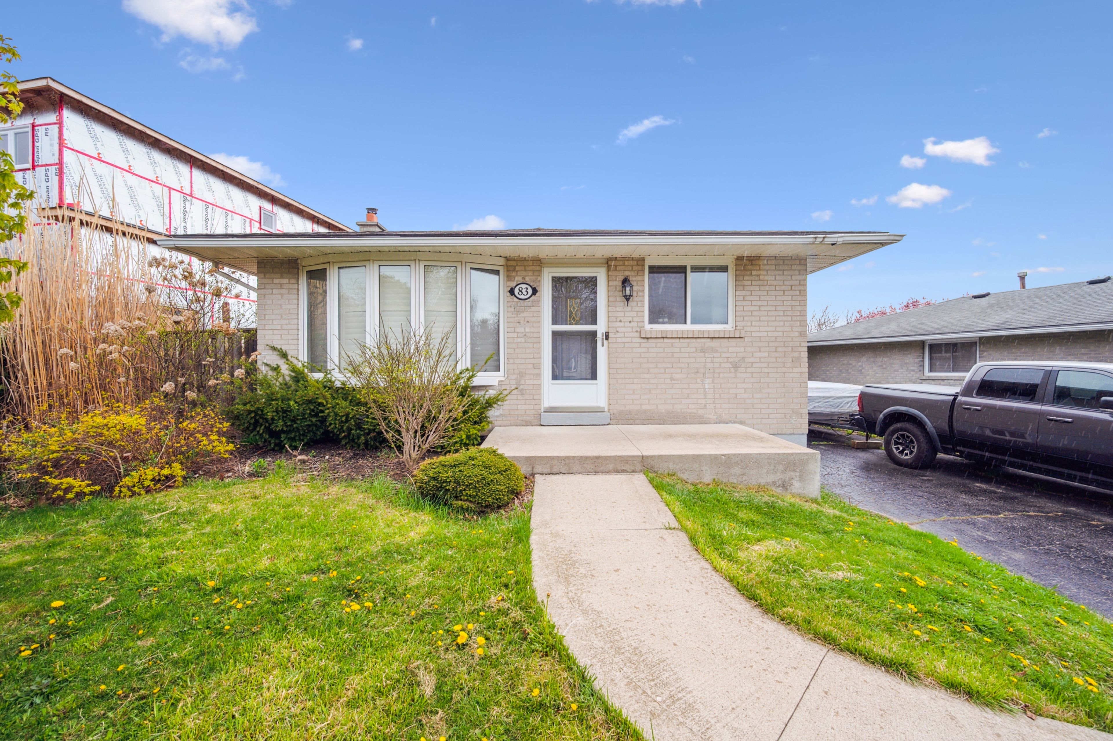 83 Scott Road