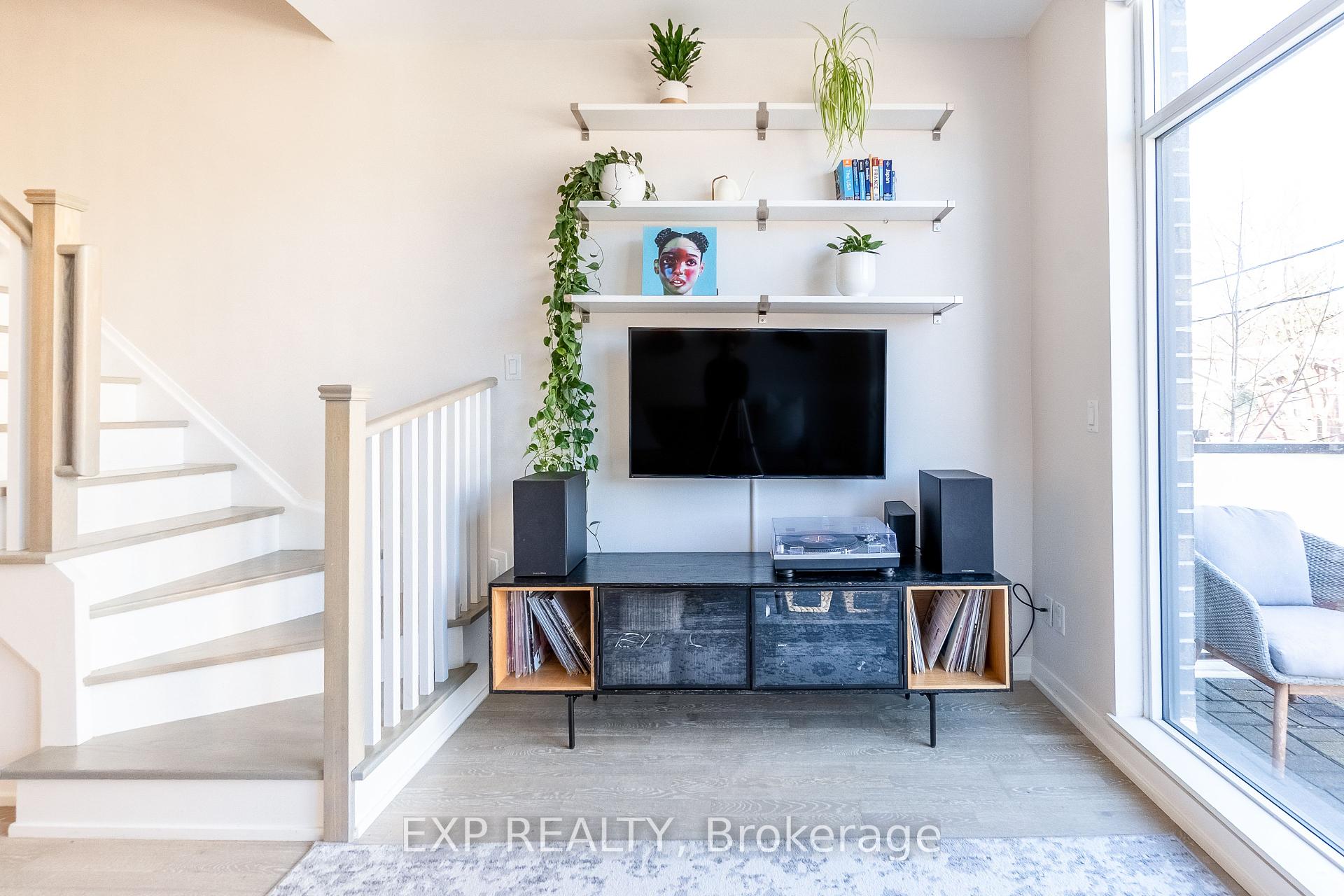 2 Bedrooms Condo at 1321 Gerrard, Toronto For sale