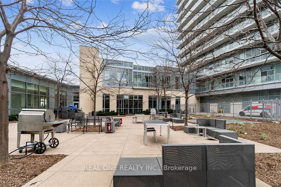 2 Bedrooms Condo at 66 Forest Manor, Toronto For sale