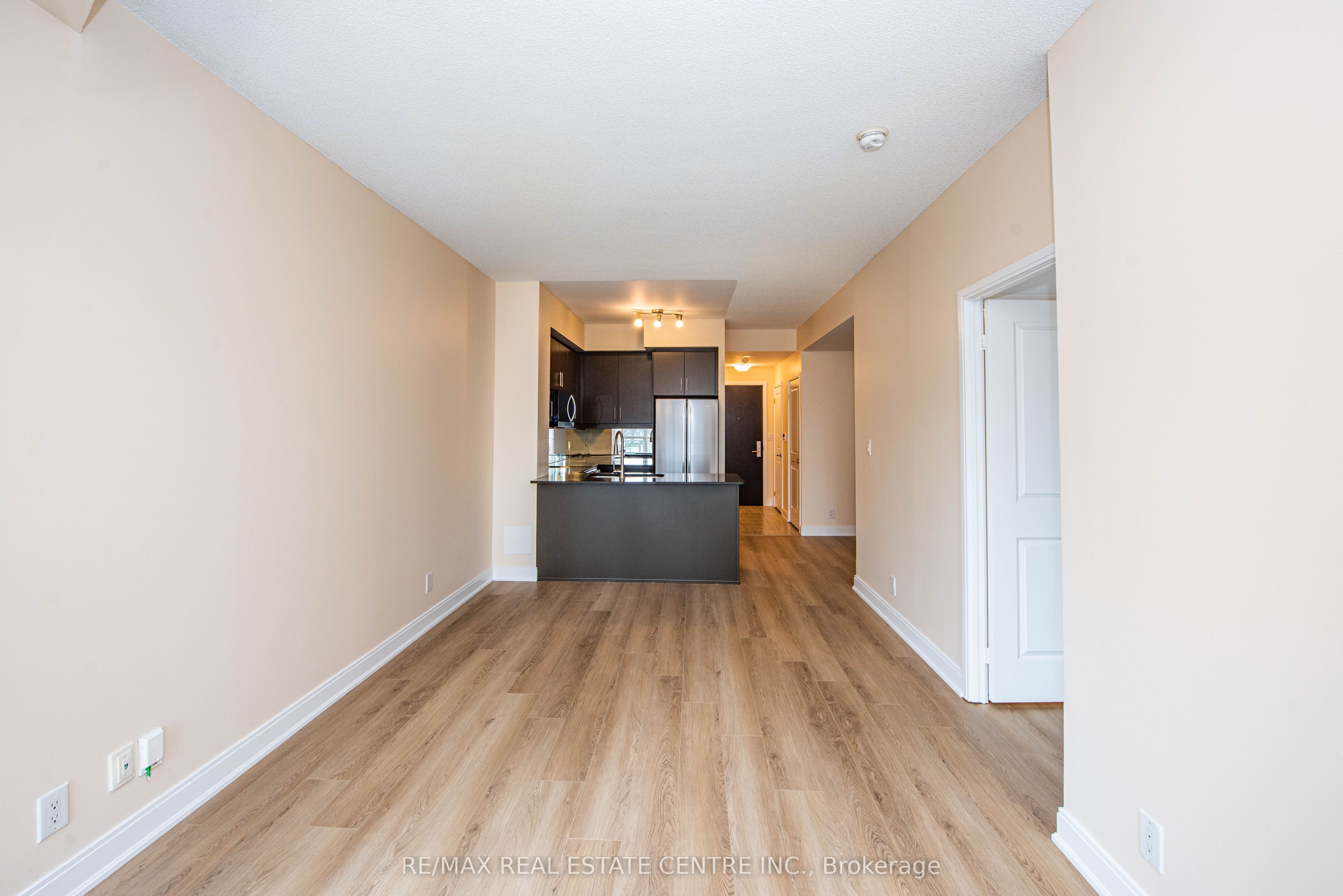 50 Absolute Avenue, #303