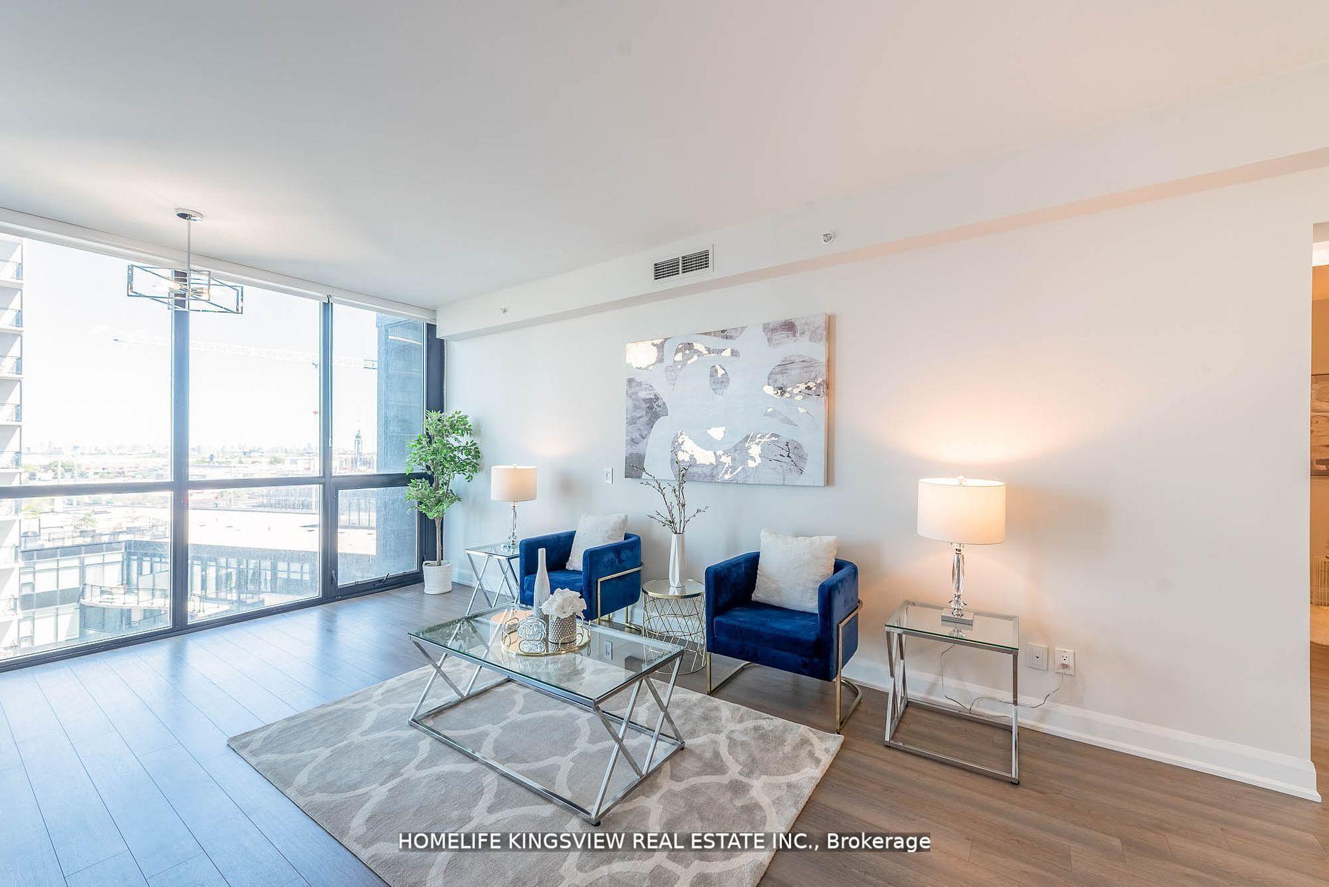 3 Bedrooms Condo at 2910 Highway 7,  Vaughan For sale